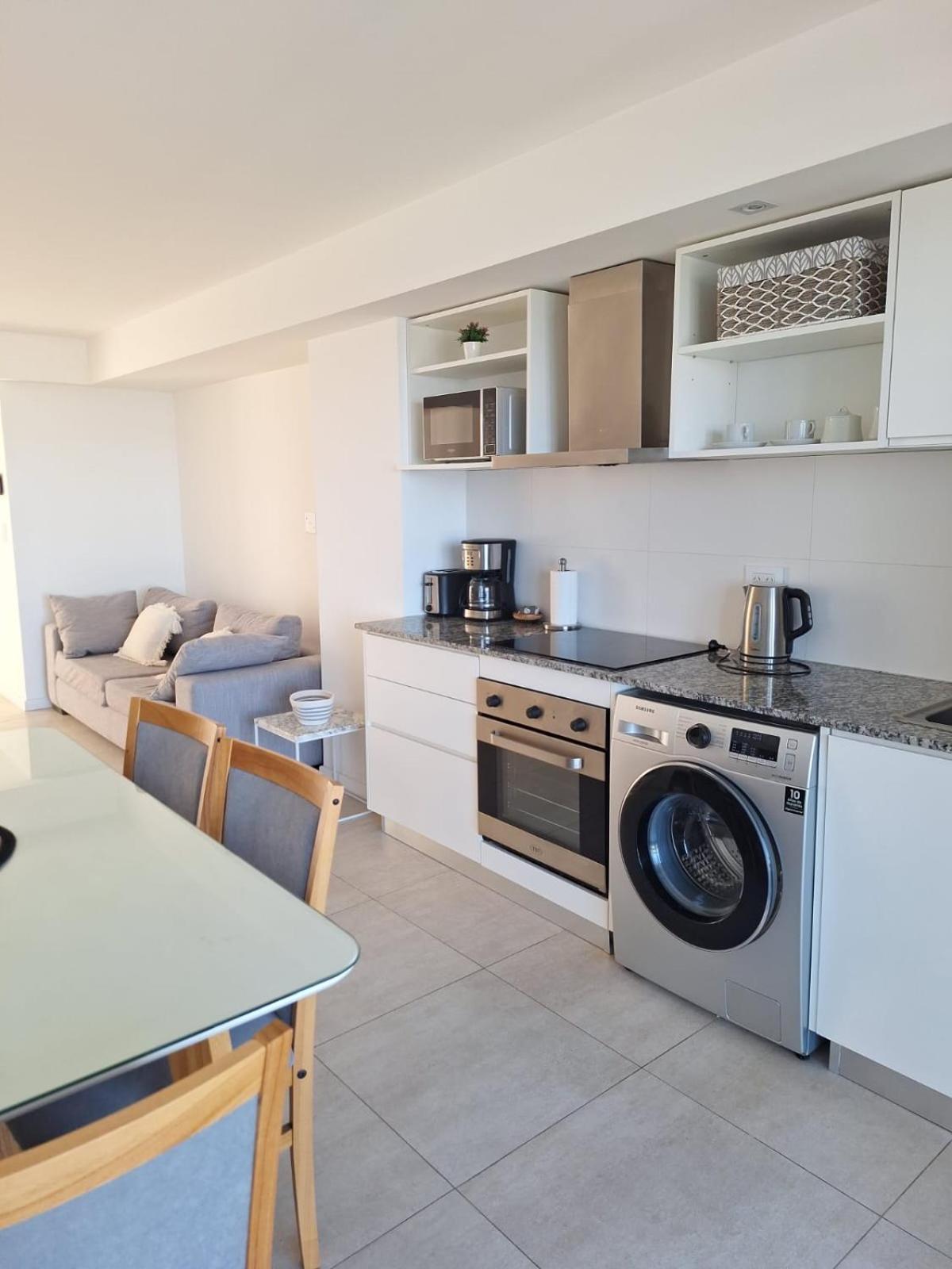 Depto premium frente al mar, cochera y piscina!!