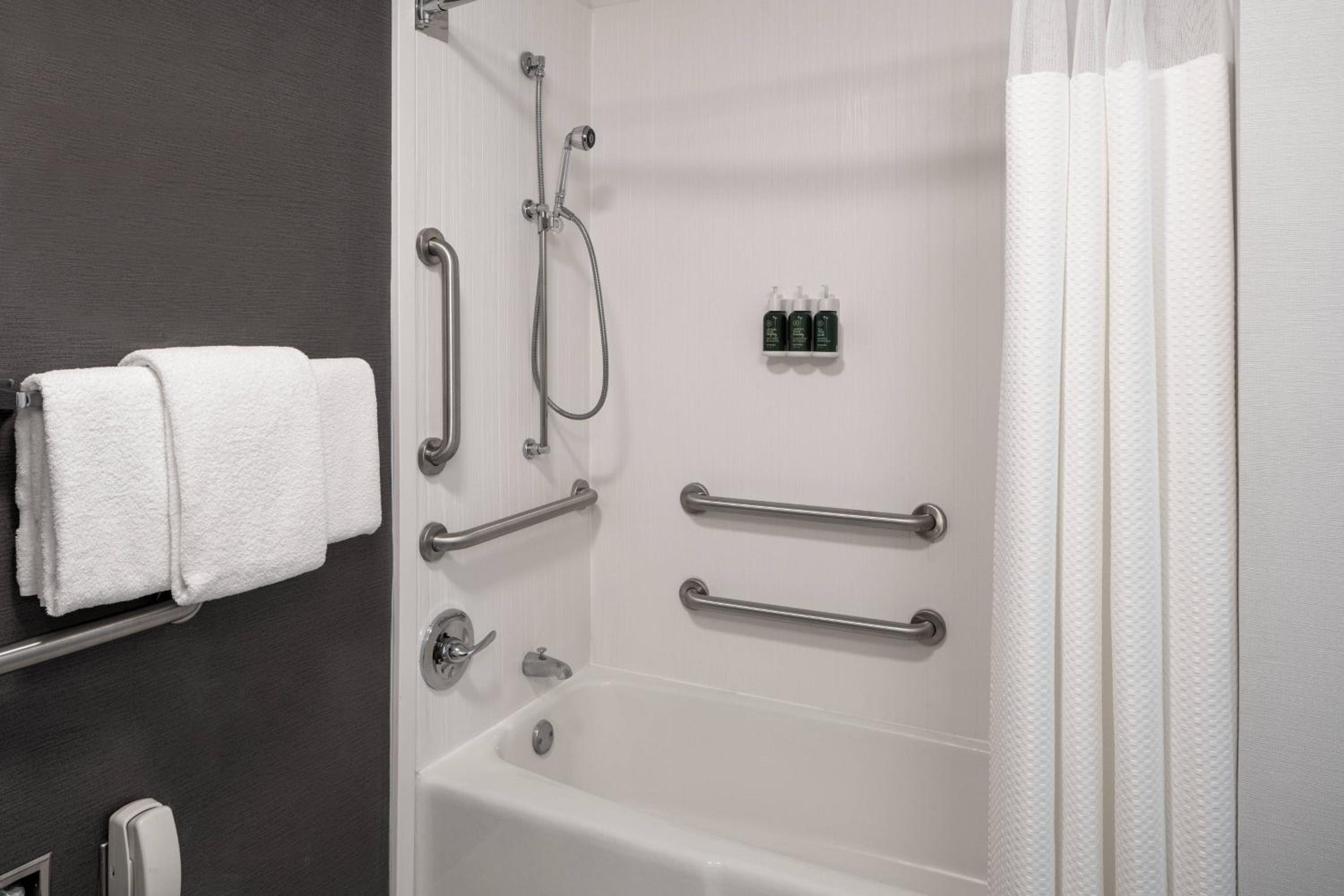 Courtyard by Marriott Dulles Airport Herndon/Reston - Property Image 27