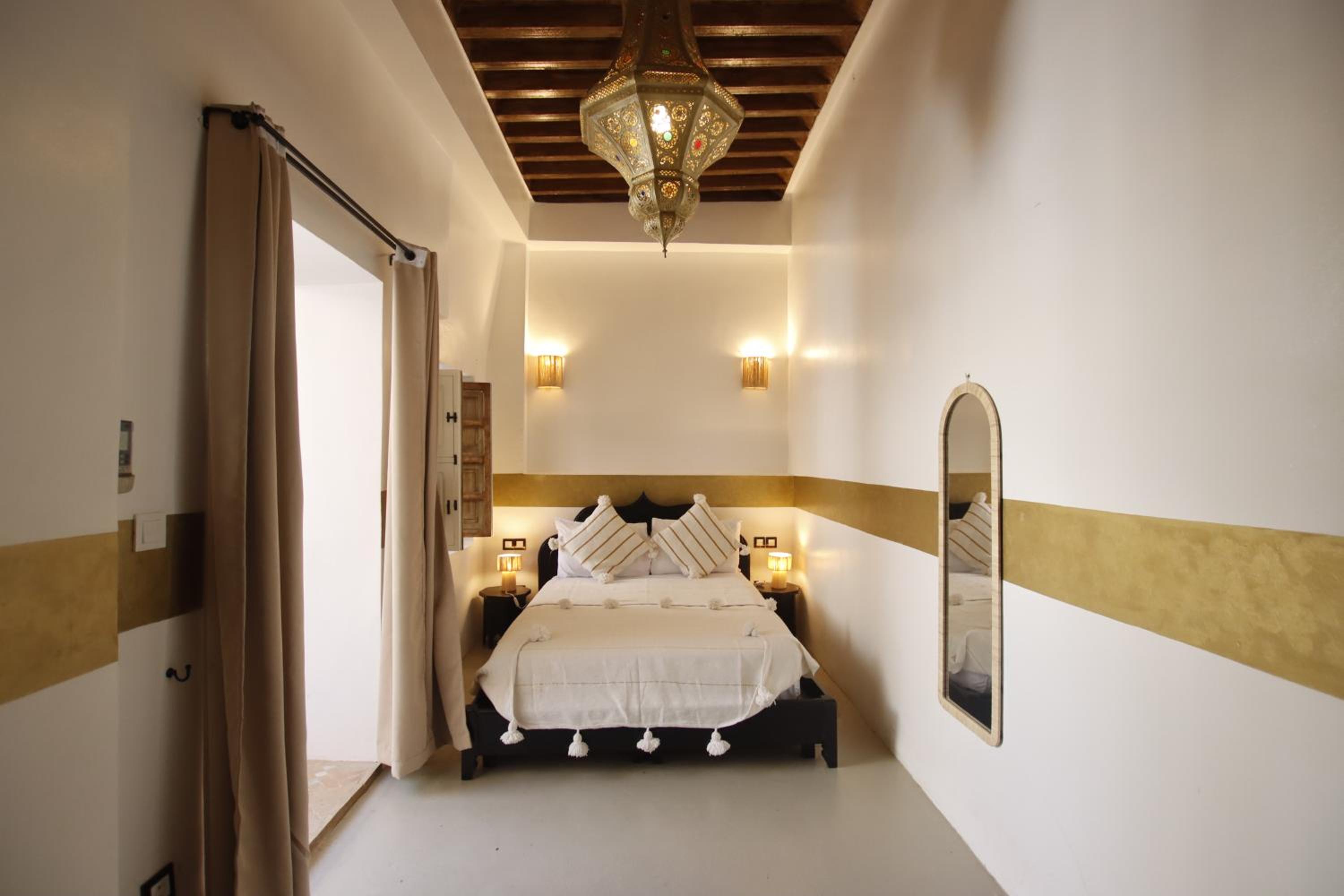 Riad 5 sens