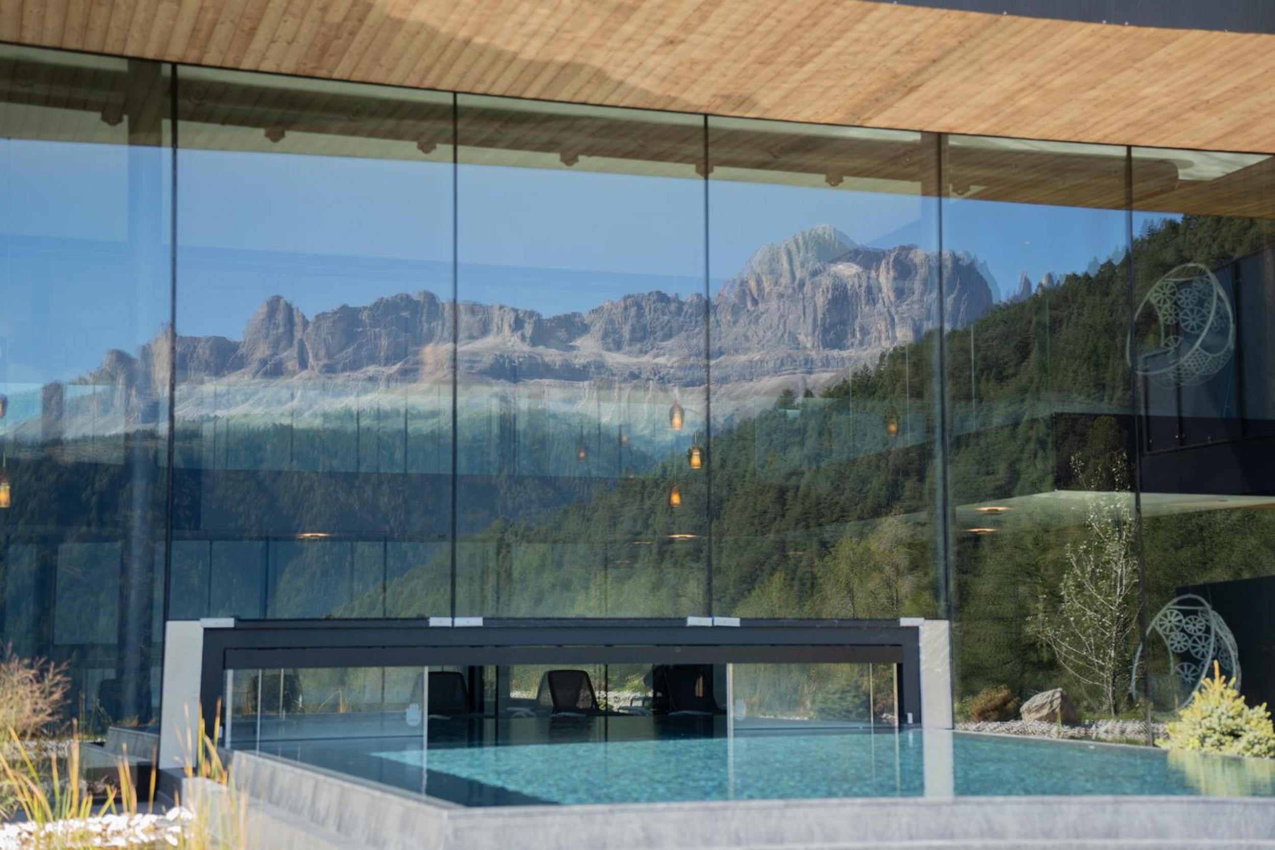 Ansitz Velseck-Residence Hotel view 3