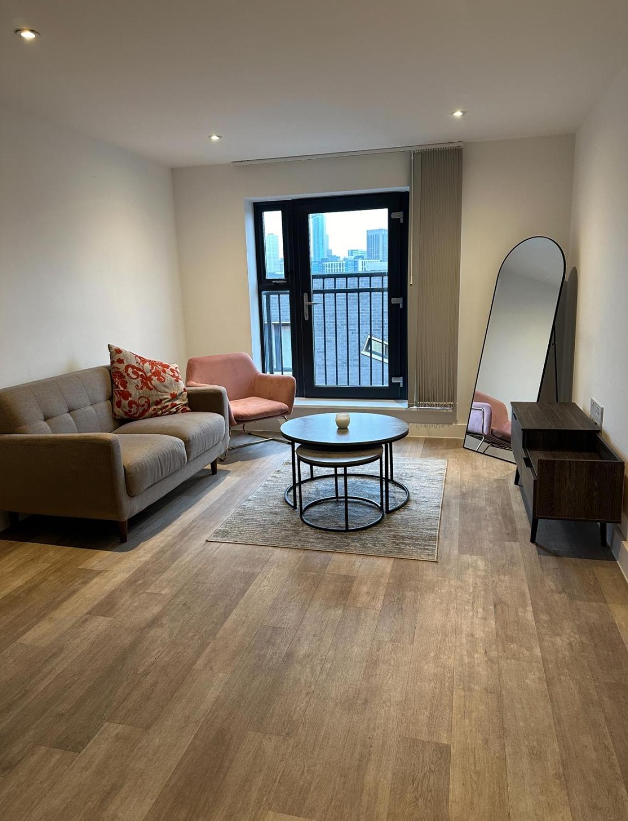 Birmingham City Centre Apartments - Digbeth