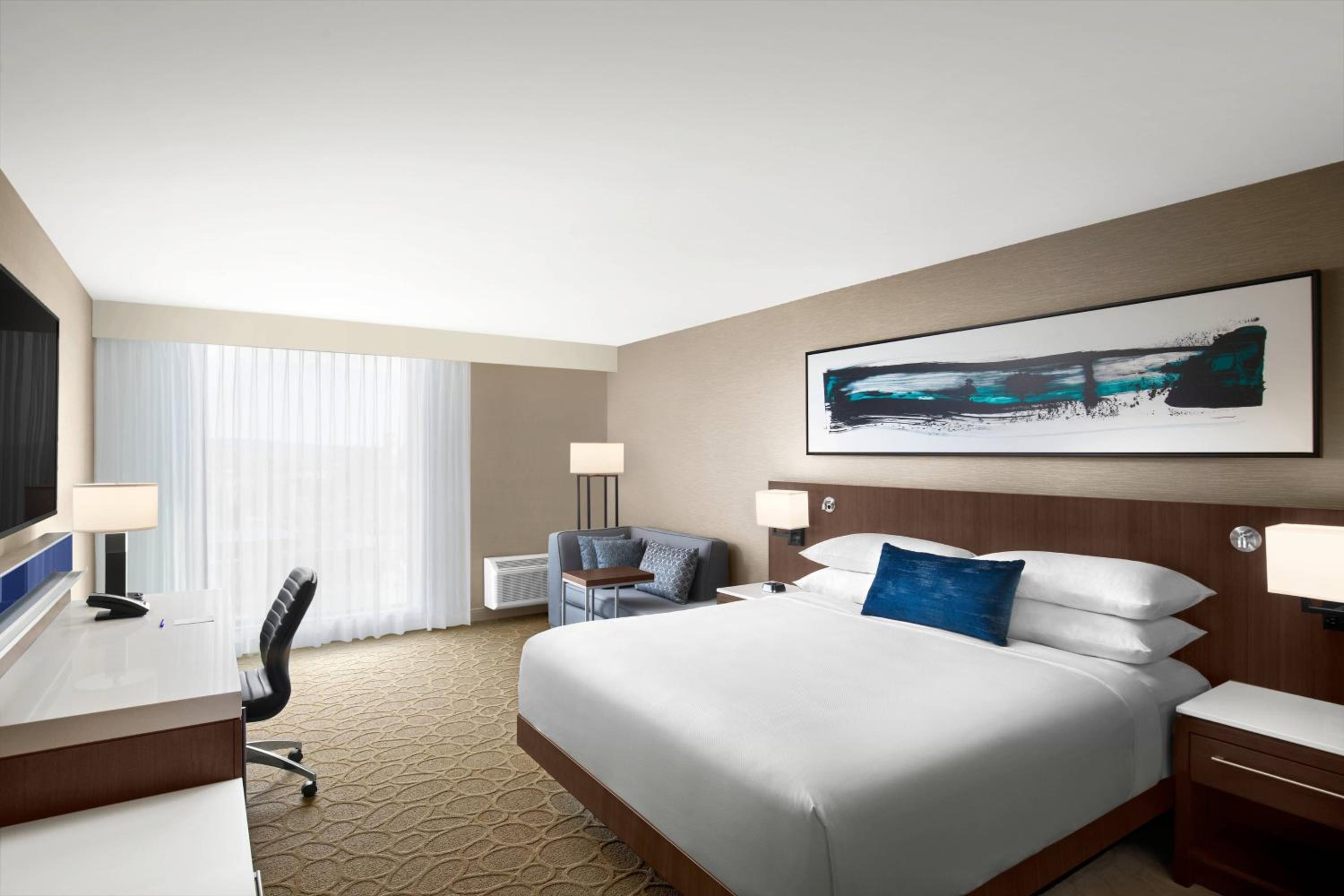 Thunder Bay Vacations - Delta Hotels by Marriott Thunder Bay - Property Image 12