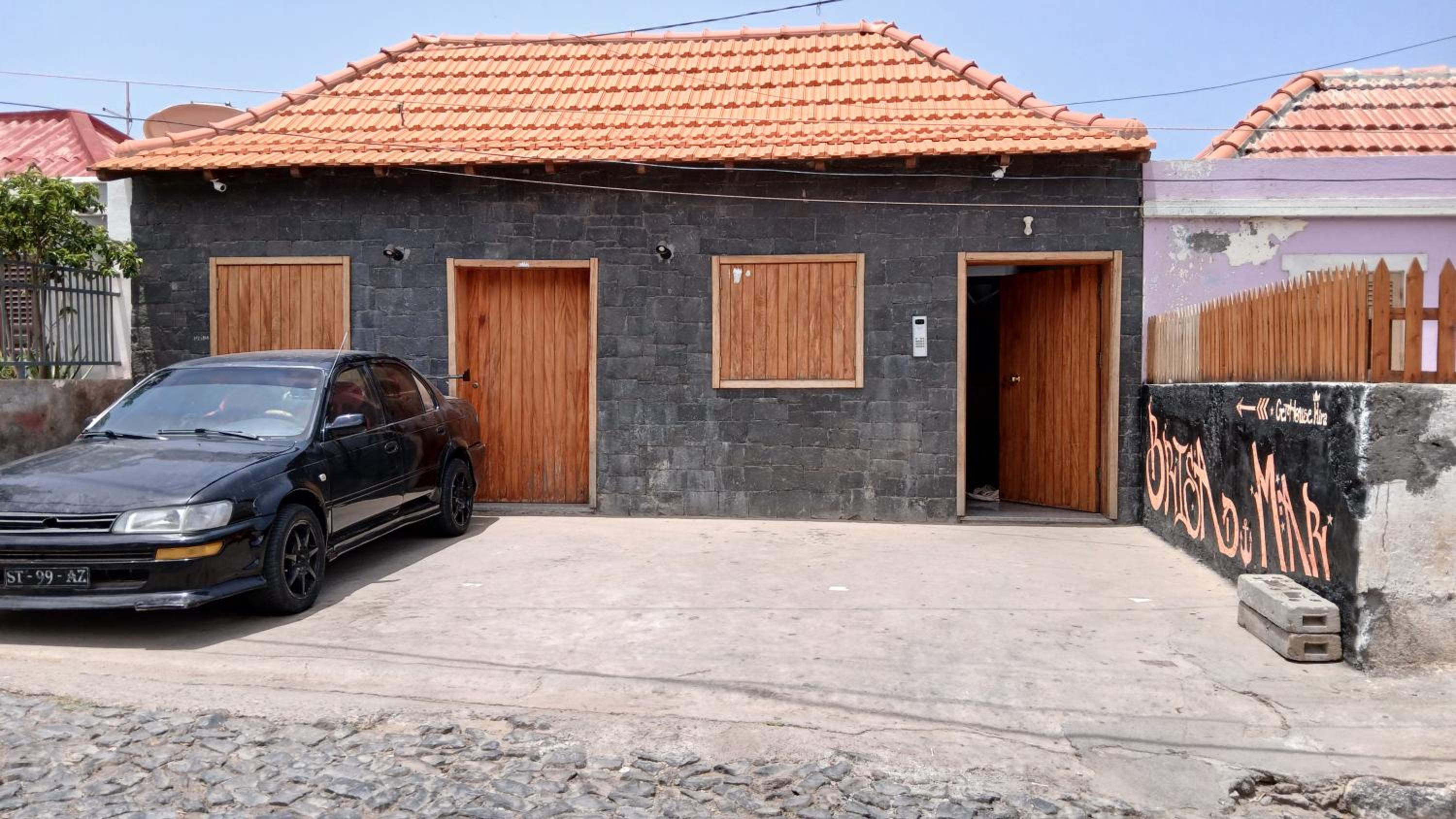 Get house kira