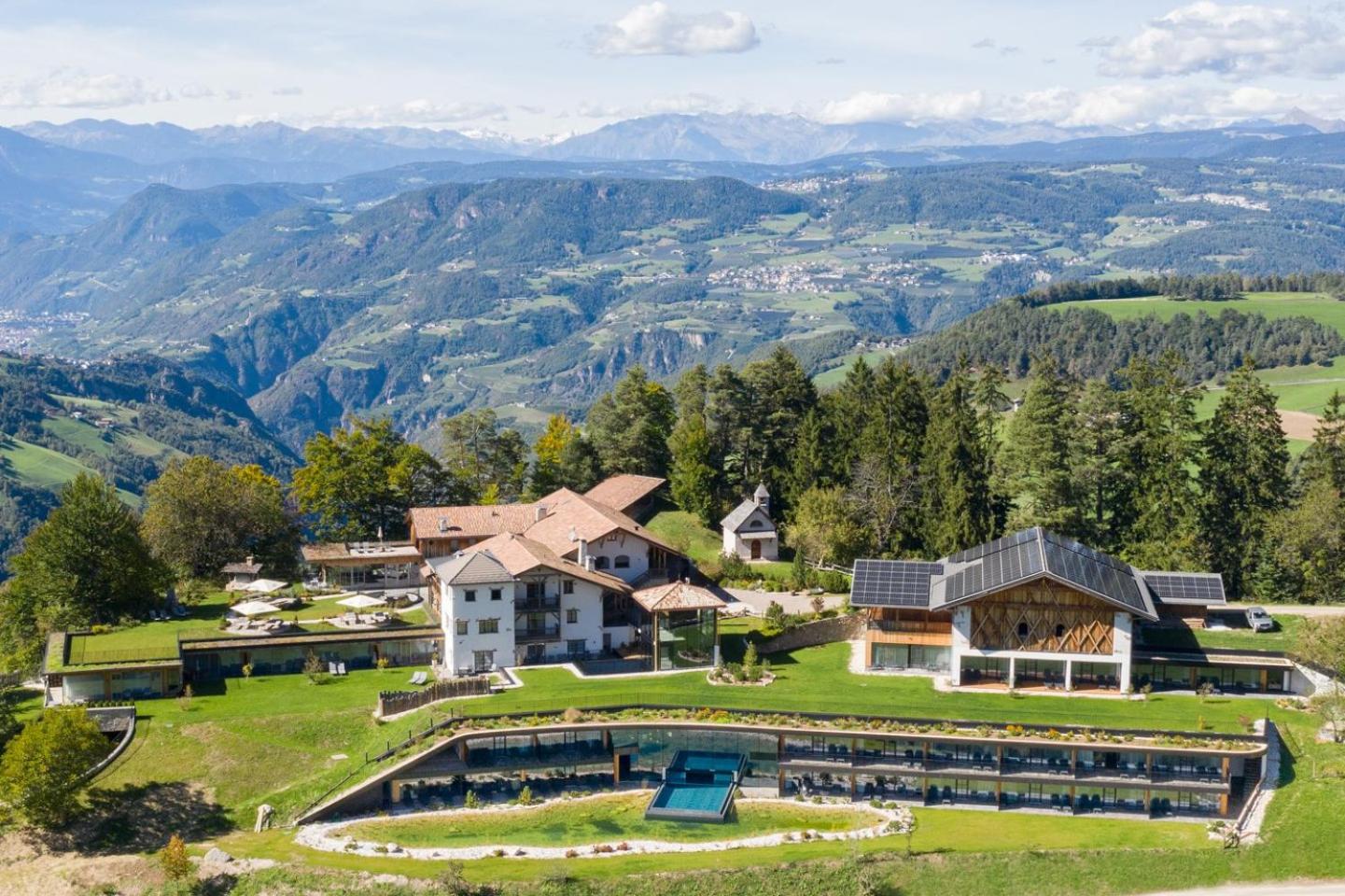 Hotel Ansitz Velseck-Residence Hotel - Image 1