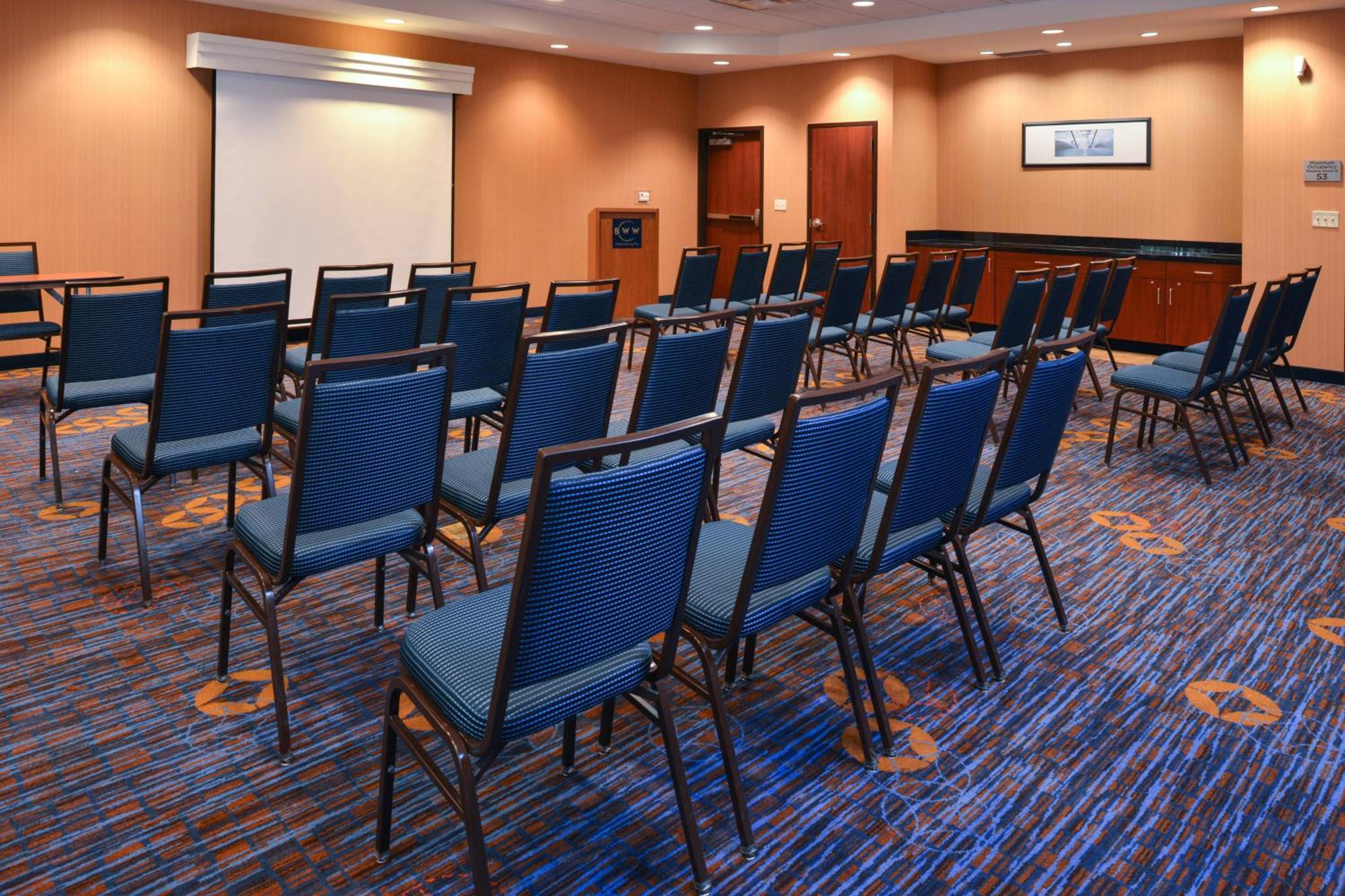 Courtyard Pittsburgh Monroeville - Property Image 2