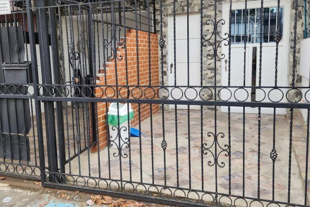 1 cama aire acondicionado 2 personas