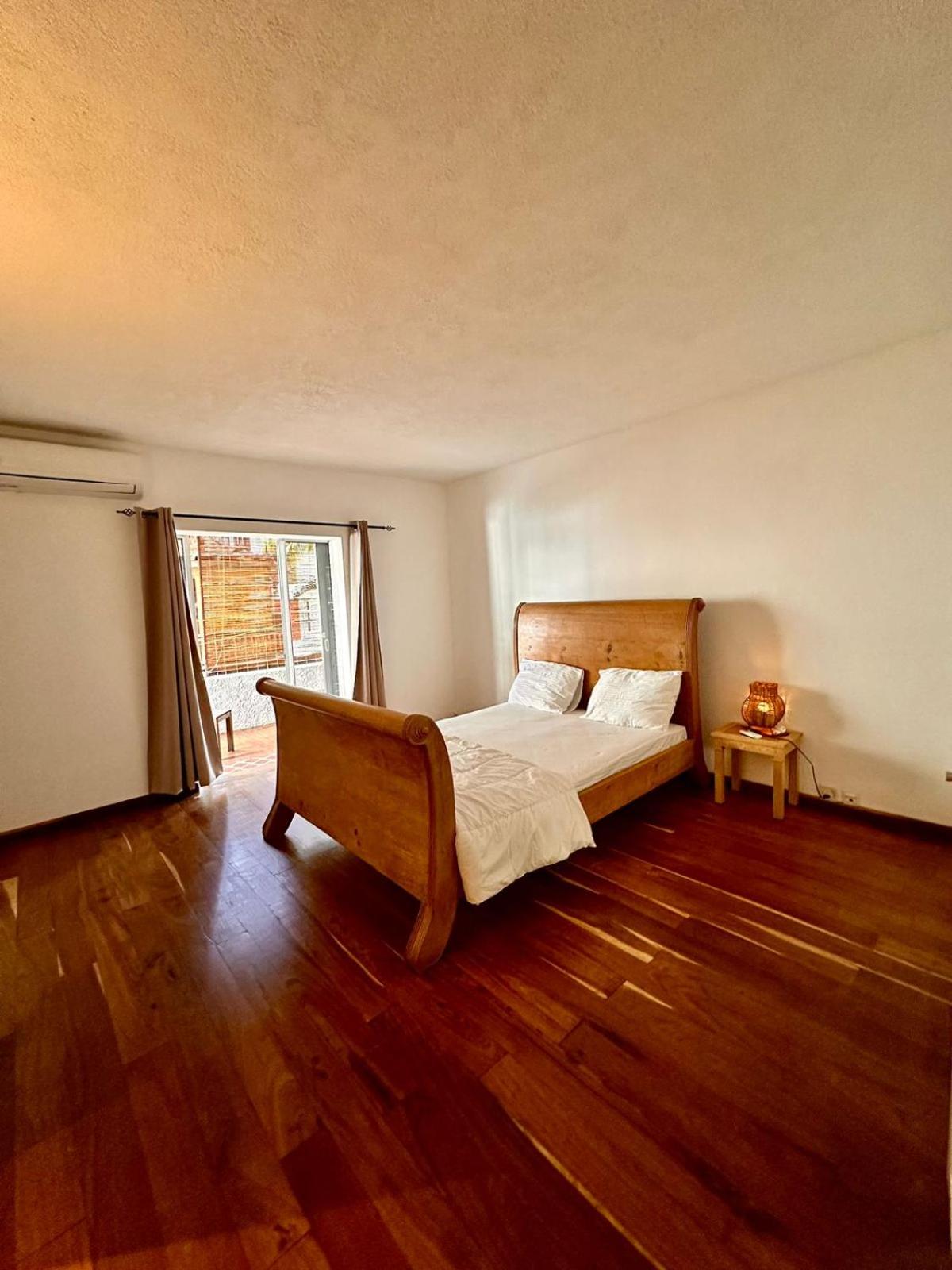 Sunset Boulevard Suites view 5
