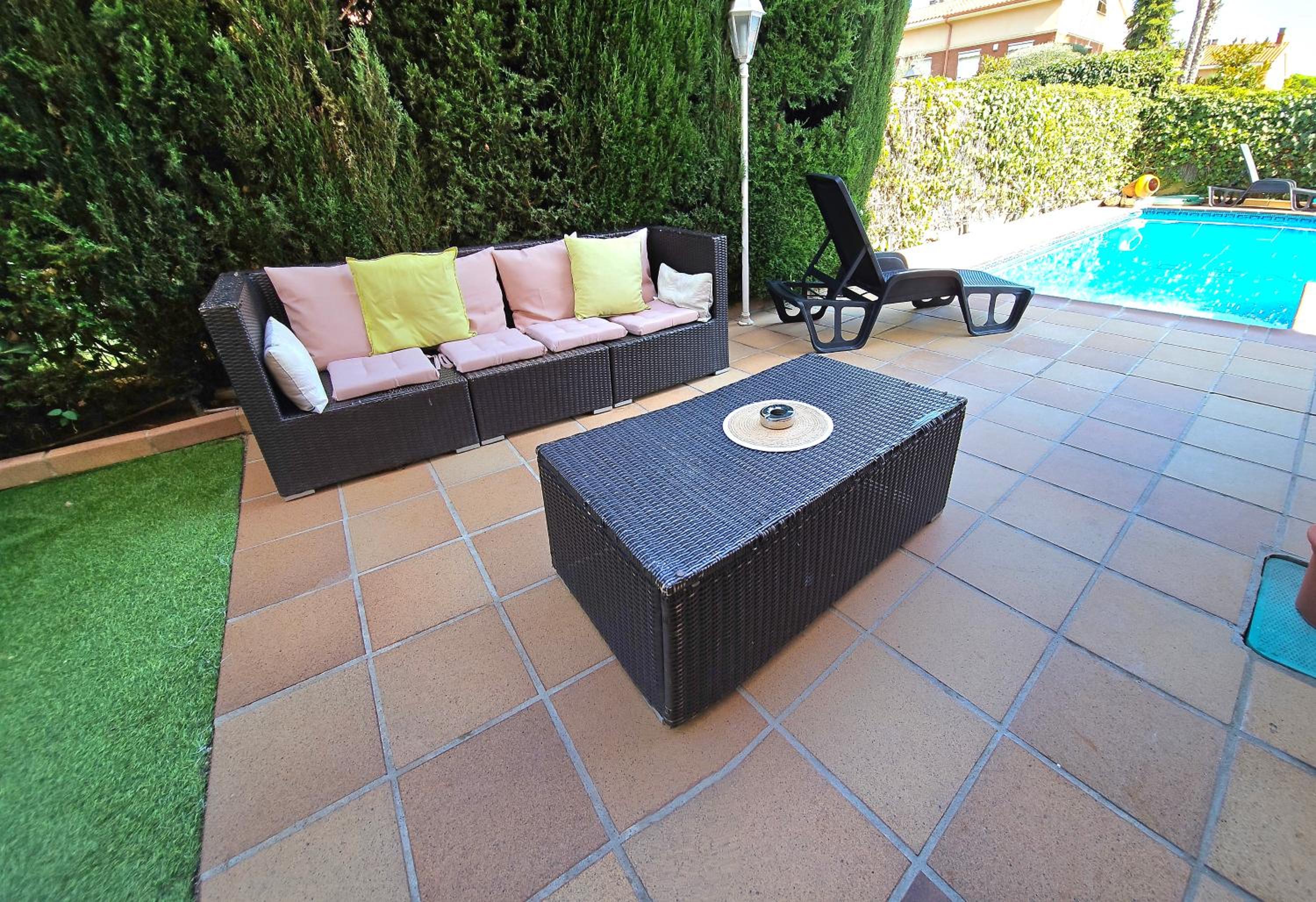Casa con piscina en costa Barcelona