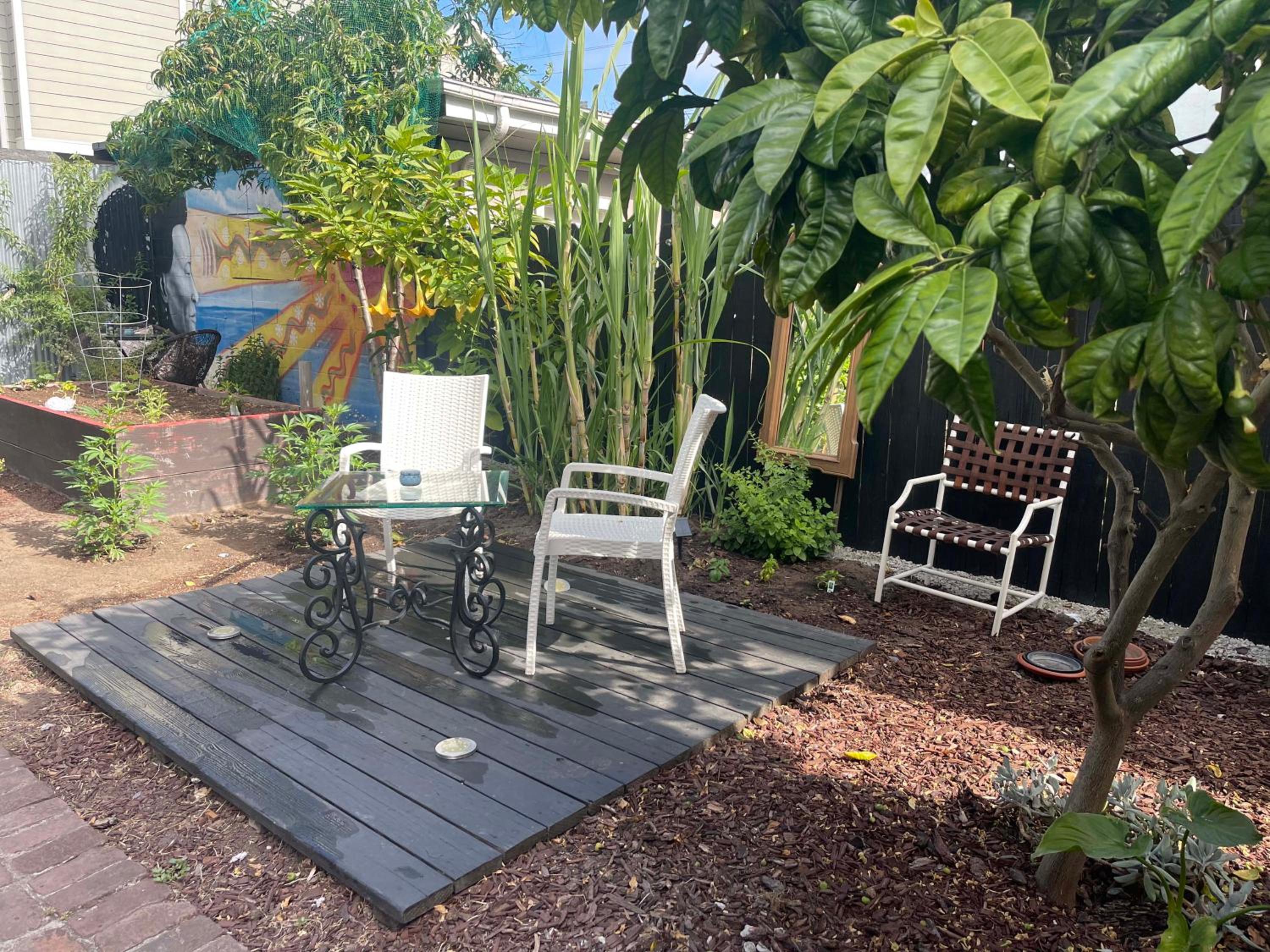 B-Love's Guest House 2