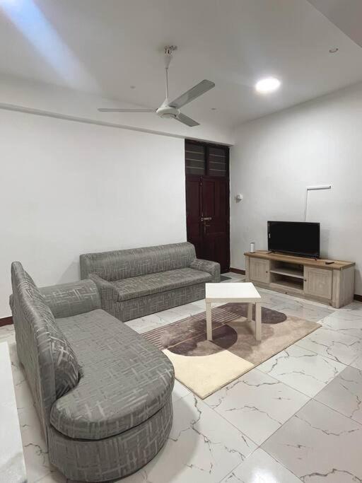 Royal Tunu Apartment