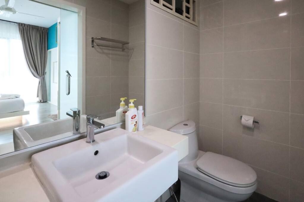 Mosaic Southkey Premium Midvalley Jb 4Pax