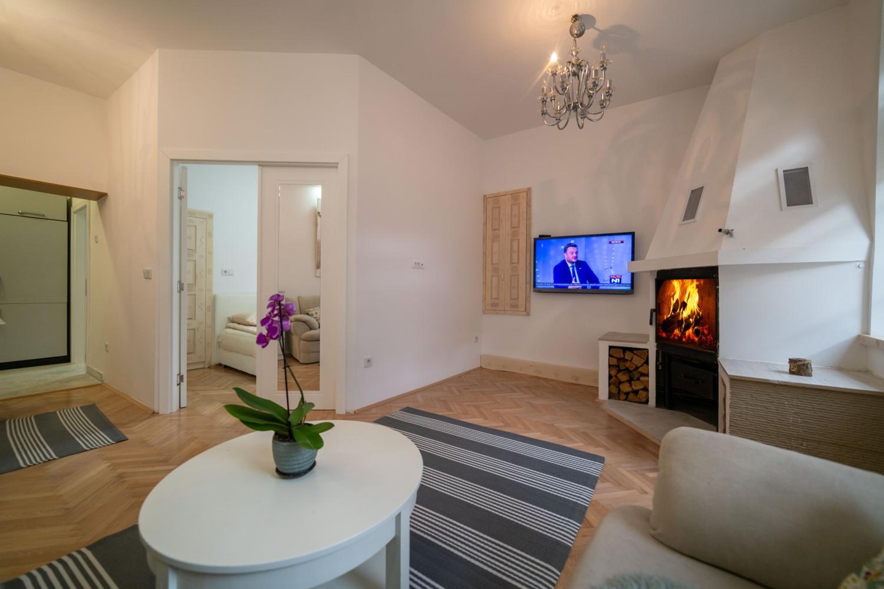 Four Seasons Apartments