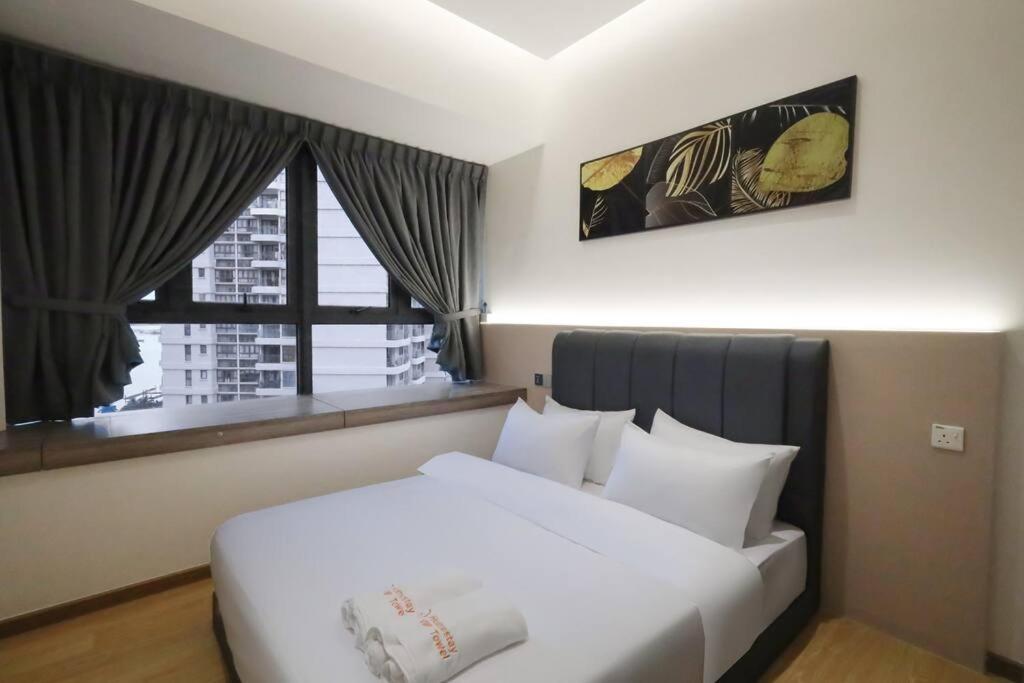 Country Garden Danga Bay Premium Unit