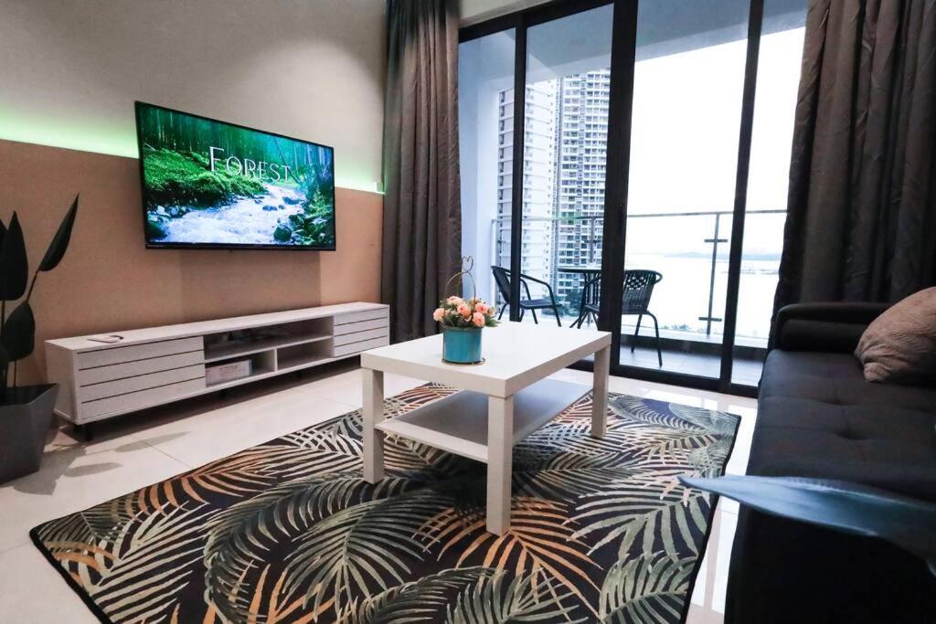 Country Garden Danga Bay Premium Unit