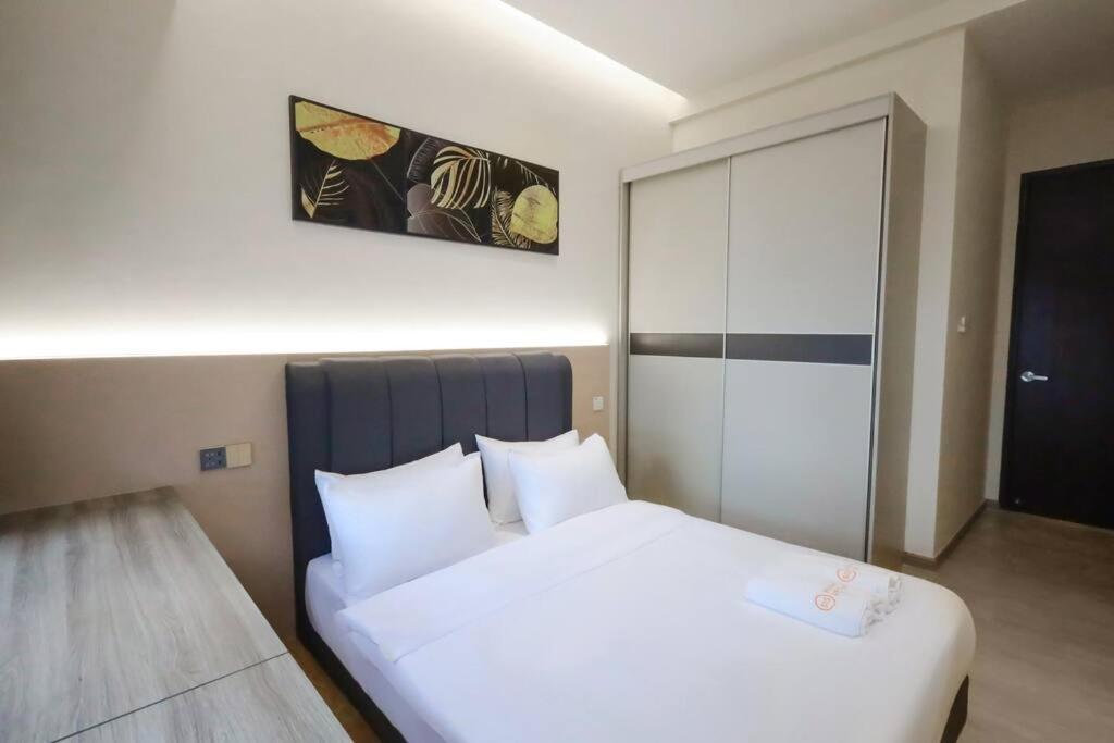 Country Garden Danga Bay Premium Unit