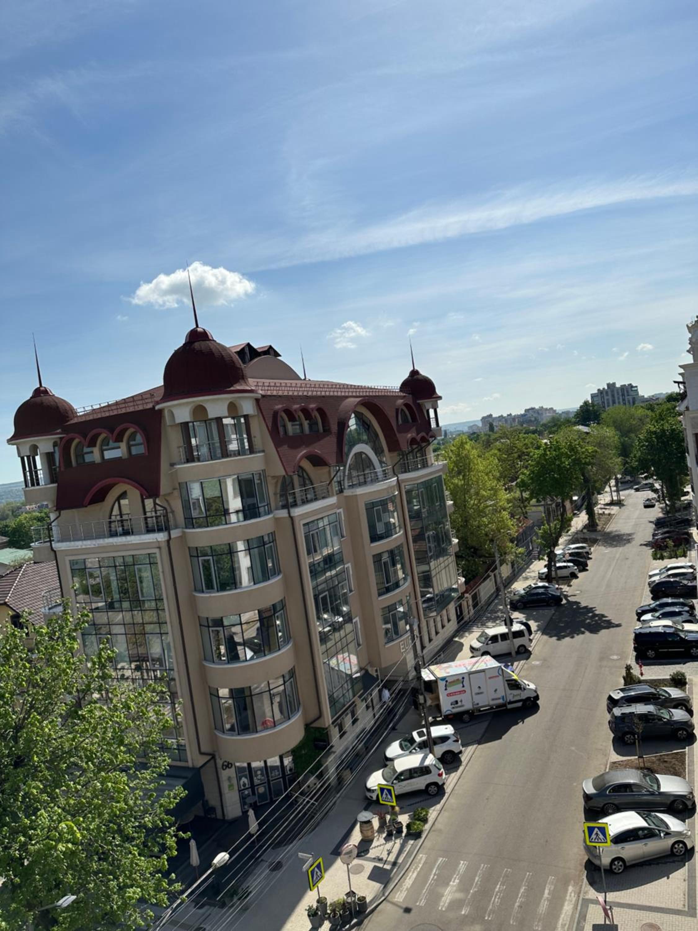 1-bedroom near Valea Morilor Park view 3