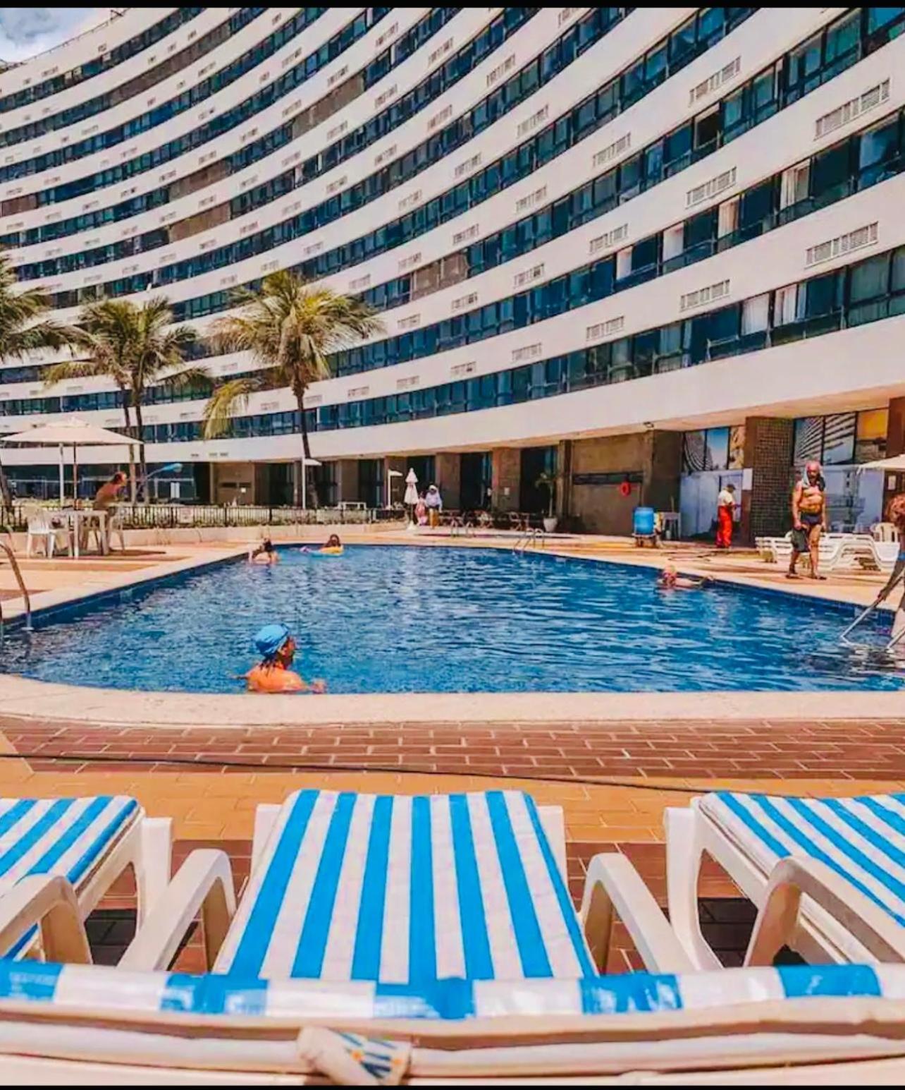 Apartamento Ondina alto padrao vista para o mar