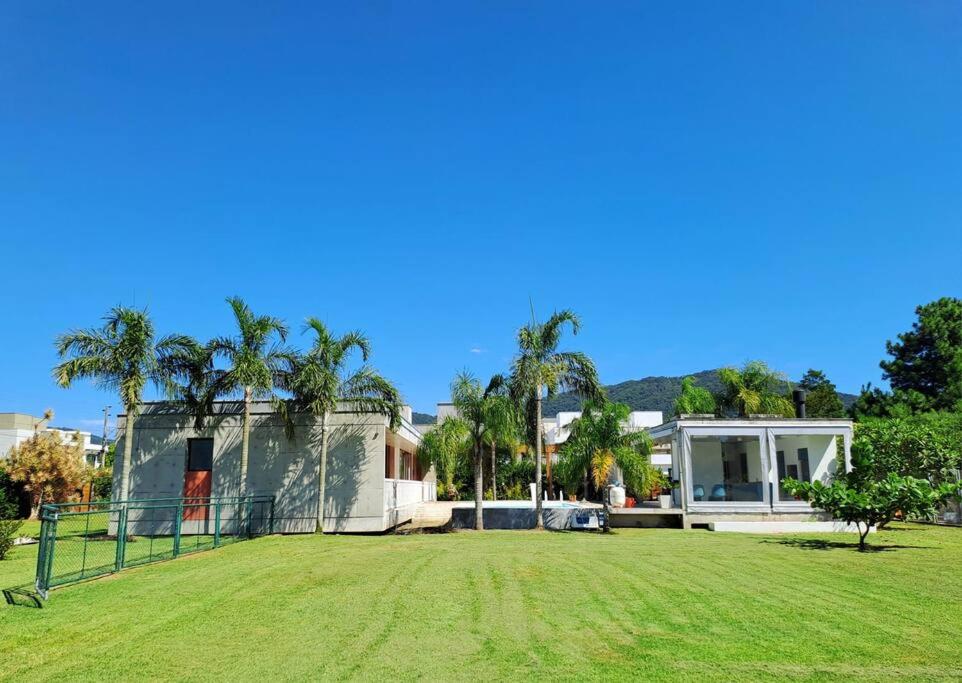 Pequeno Paraíso em Florianópolis - Norte da Ilha