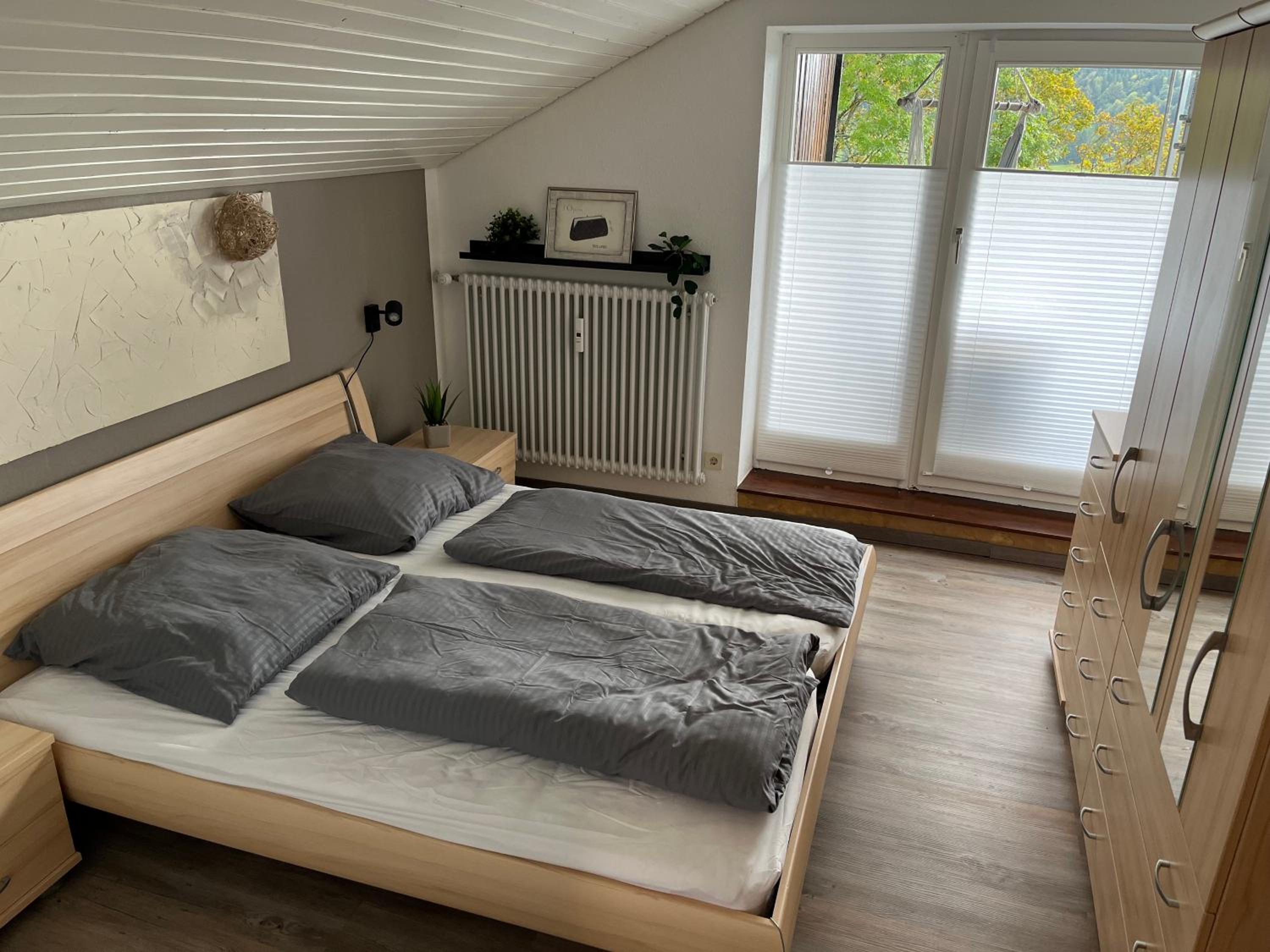 Familienauszeit mit Indoorpool, Sauna, Netflix, Disney, Homeoffice 50-100 MBit Internet inkl Bettwäsche Handtücher Reinigung