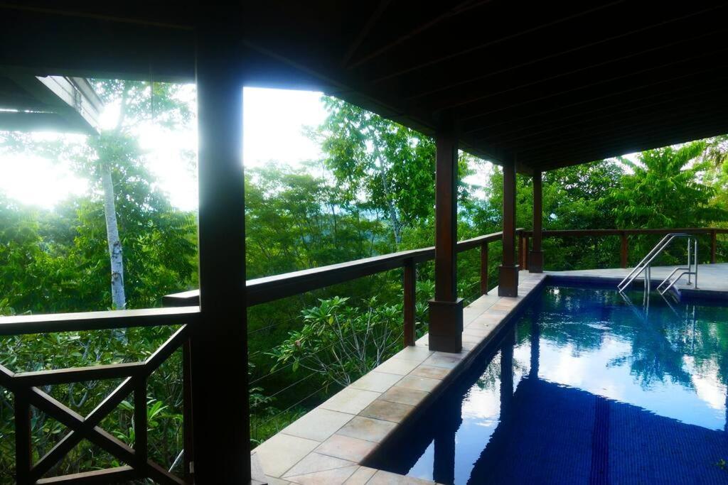 Villa Divina at Framadani estate - Jungle villa with a pool