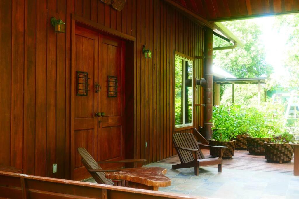 Villa Divina at Framadani estate - Jungle villa with a pool