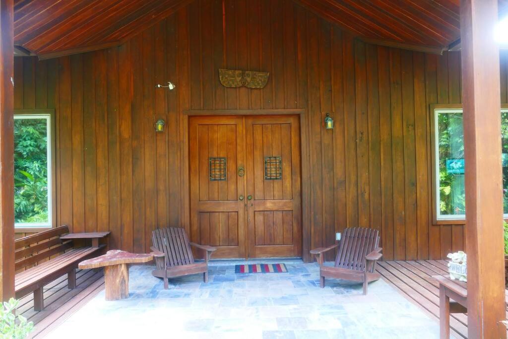 Villa Divina at Framadani estate - Jungle villa with a pool