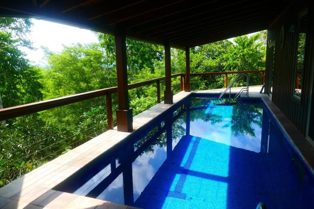 Villa Divina at Framadani estate - Jungle villa with a pool
