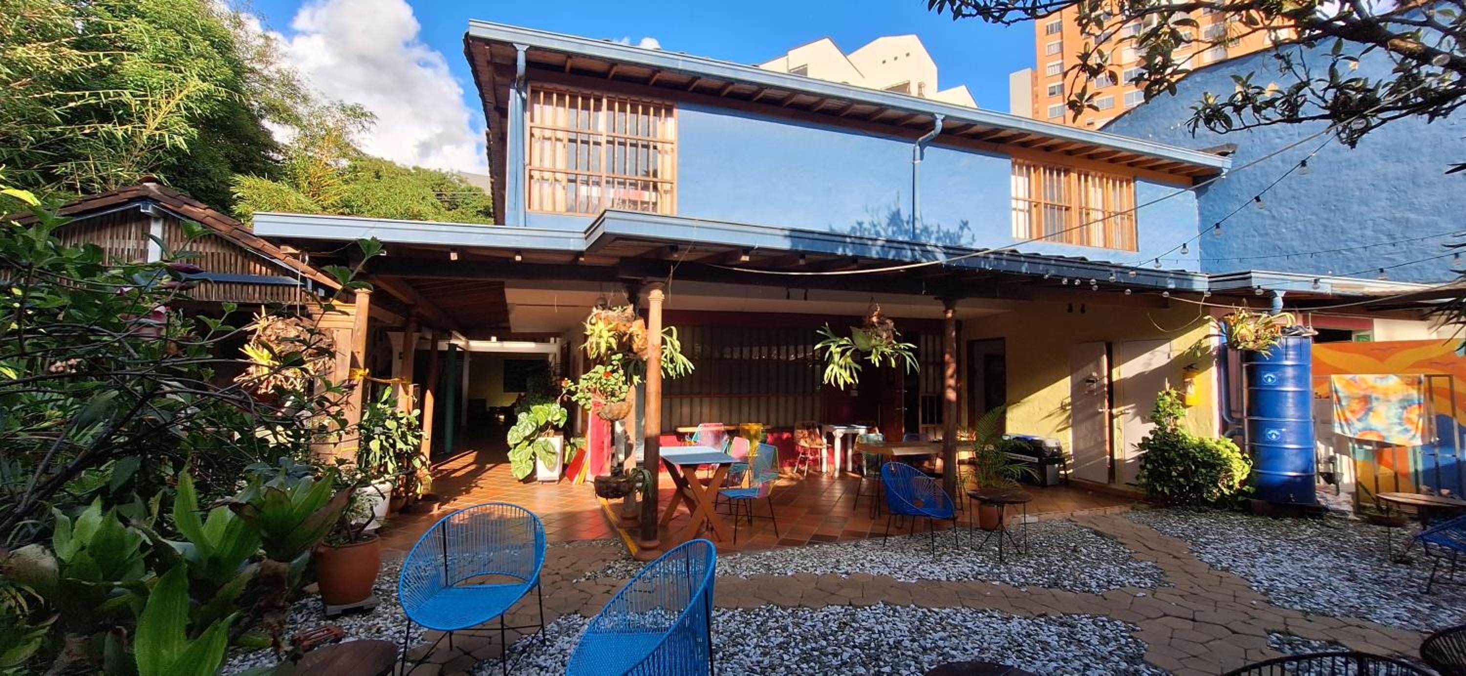 Yolo Hostel Medellin