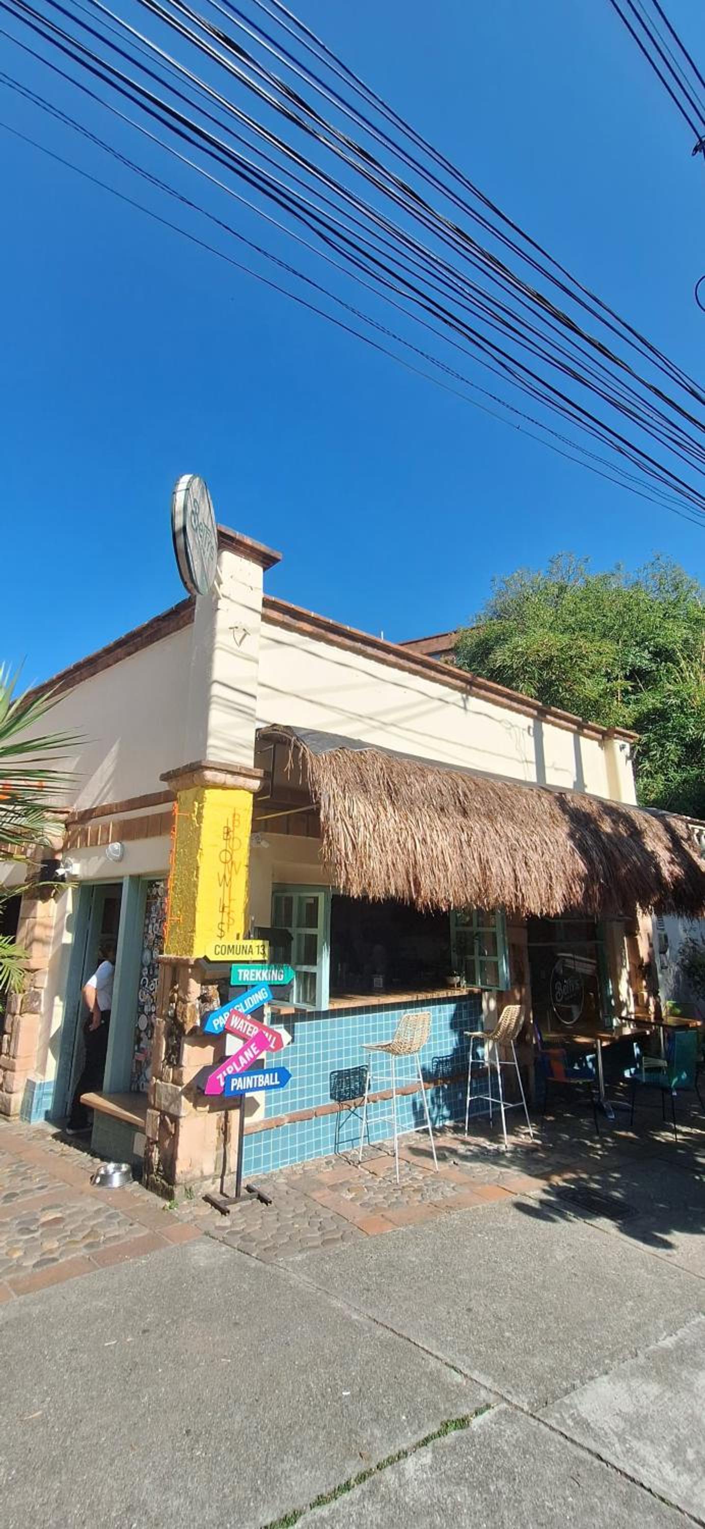 Yolo Hostel Medellin