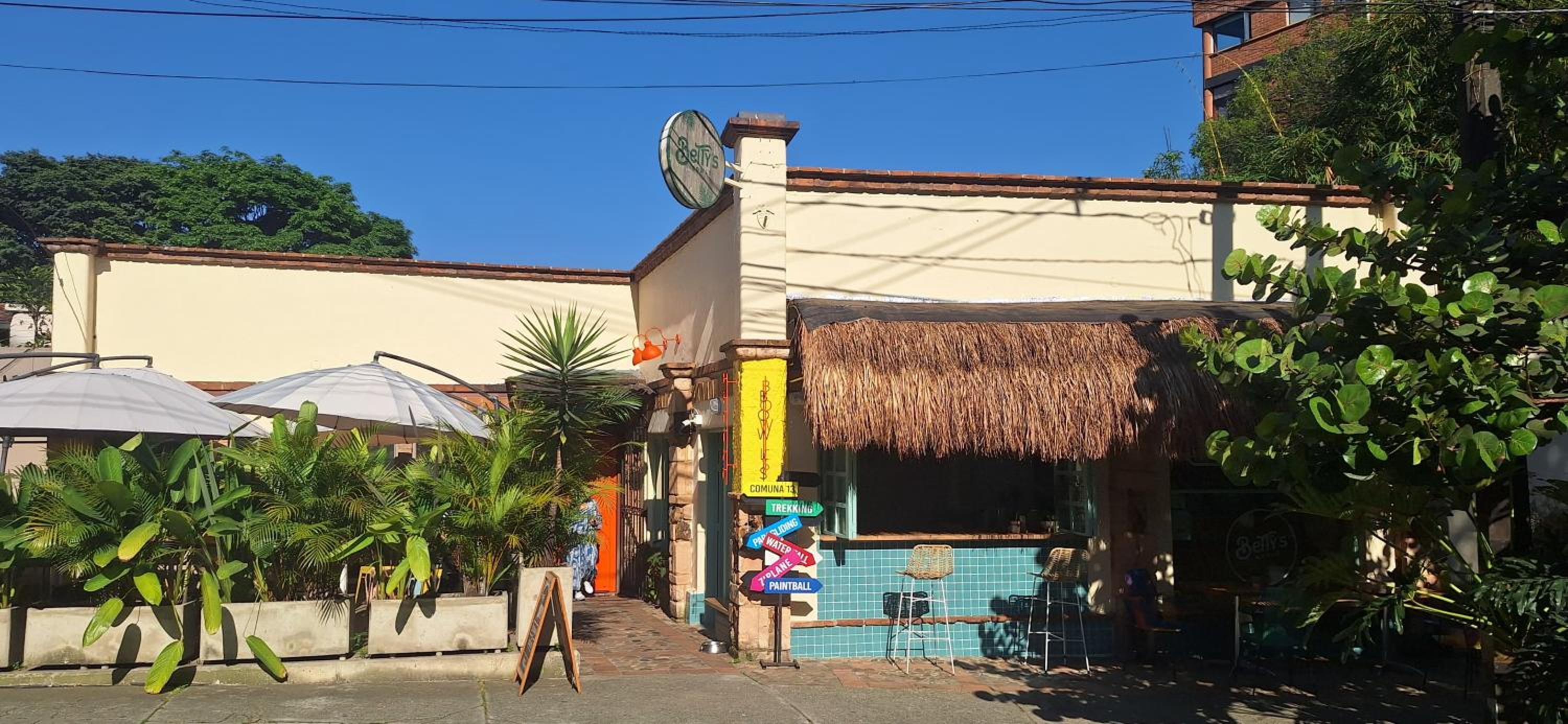 Yolo Hostel Medellin