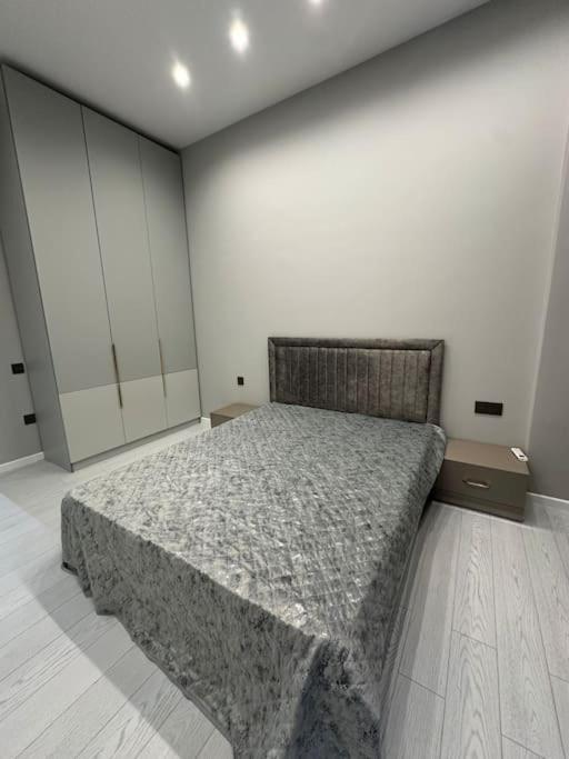 Baku luxury and secure flat in city centre