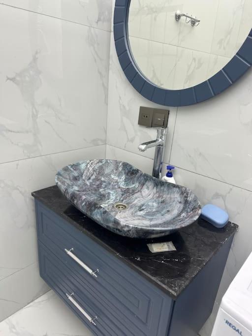 Baku luxury and secure flat in city centre