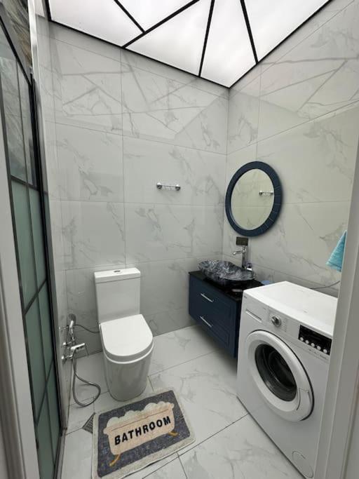 Baku luxury and secure flat in city centre