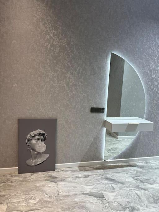 Baku luxury and secure flat in city centre