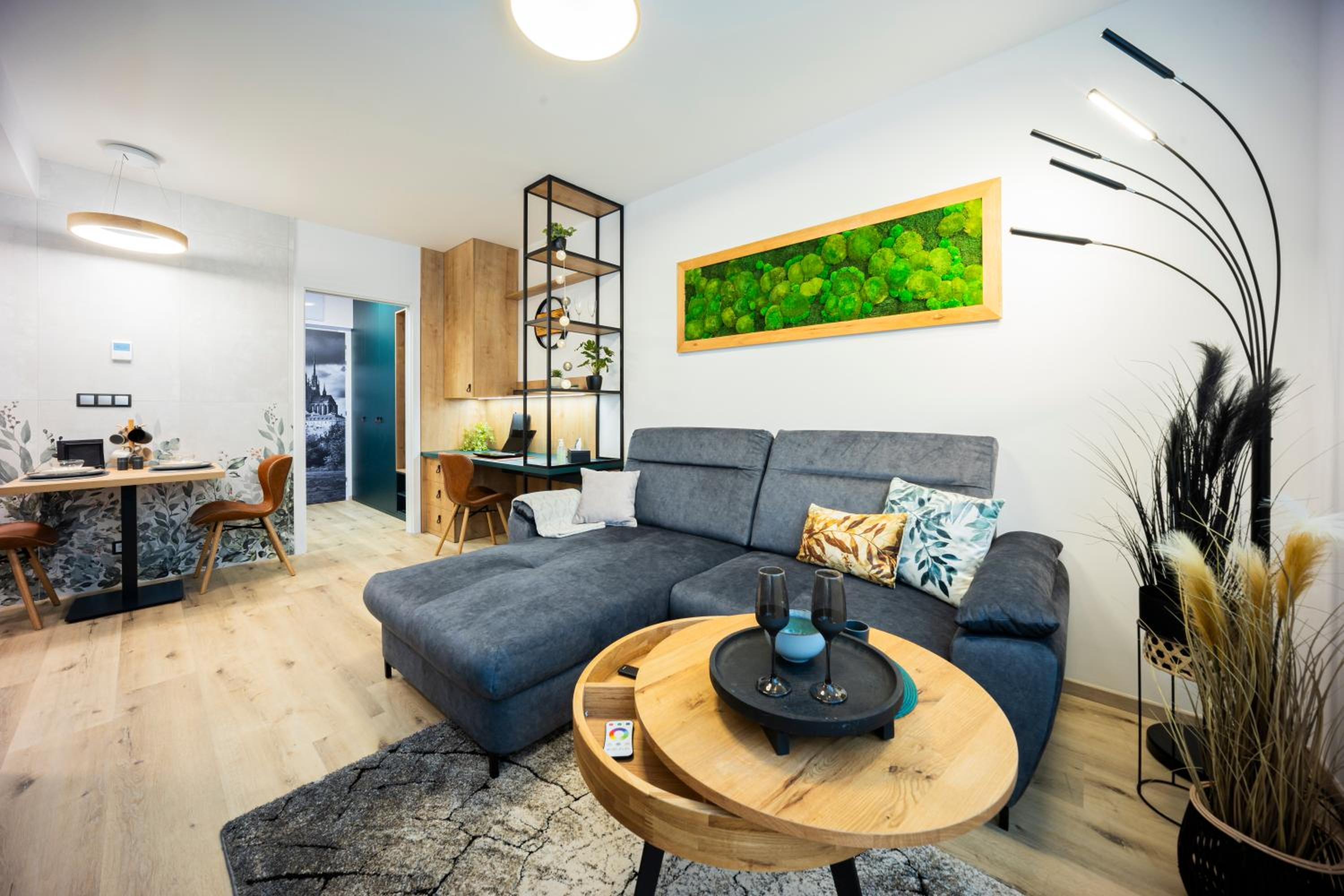 DH Vankovka Design 1kk Apartment - 1 min Vankovka, BUS, Train - Netflix, SmartTV, Free Nespresso, Free Parking