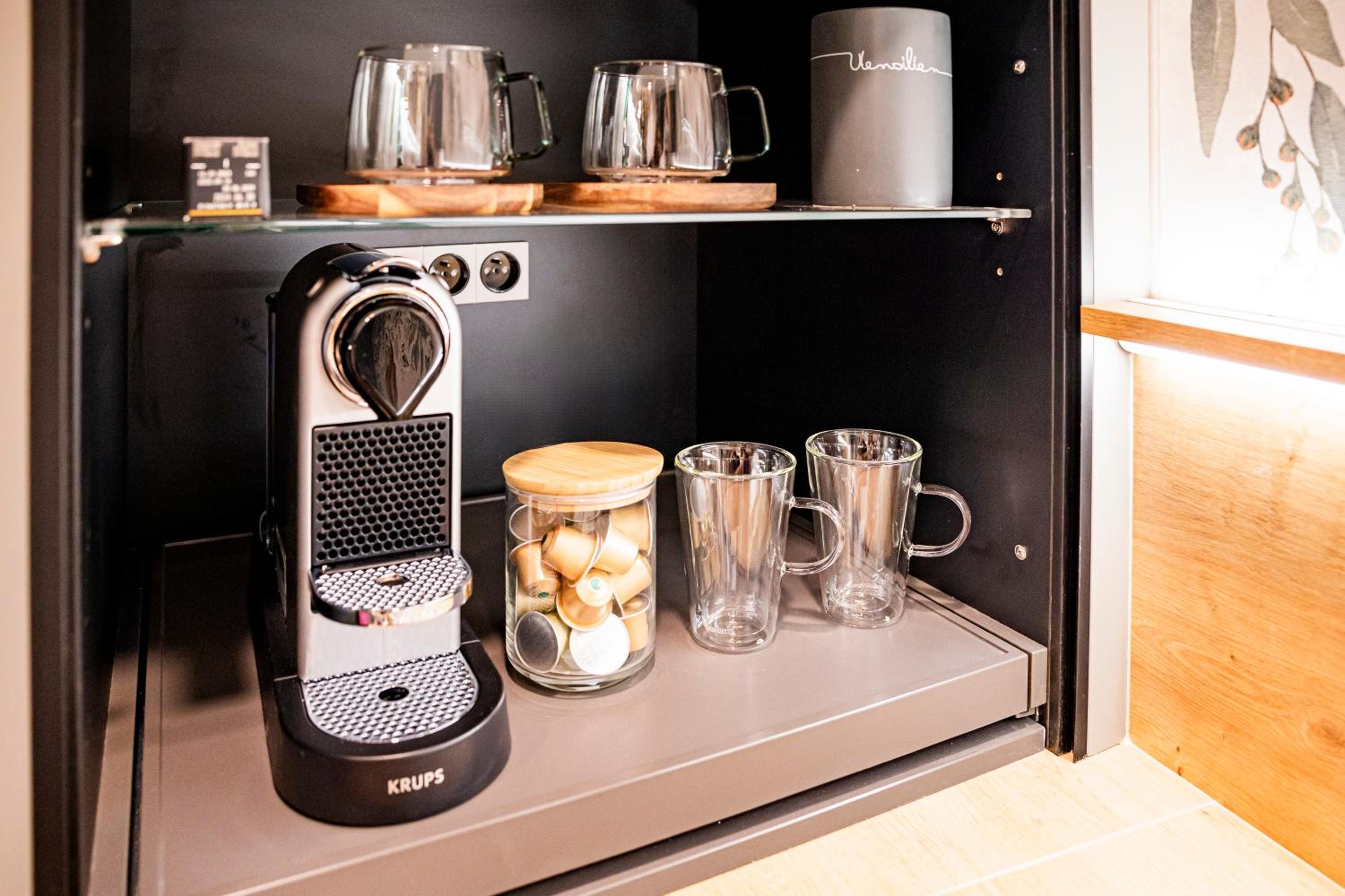 DH Vankovka Design 1kk Apartment - 1 min Vankovka, BUS, Train - Netflix, SmartTV, Free Nespresso, Free Parking