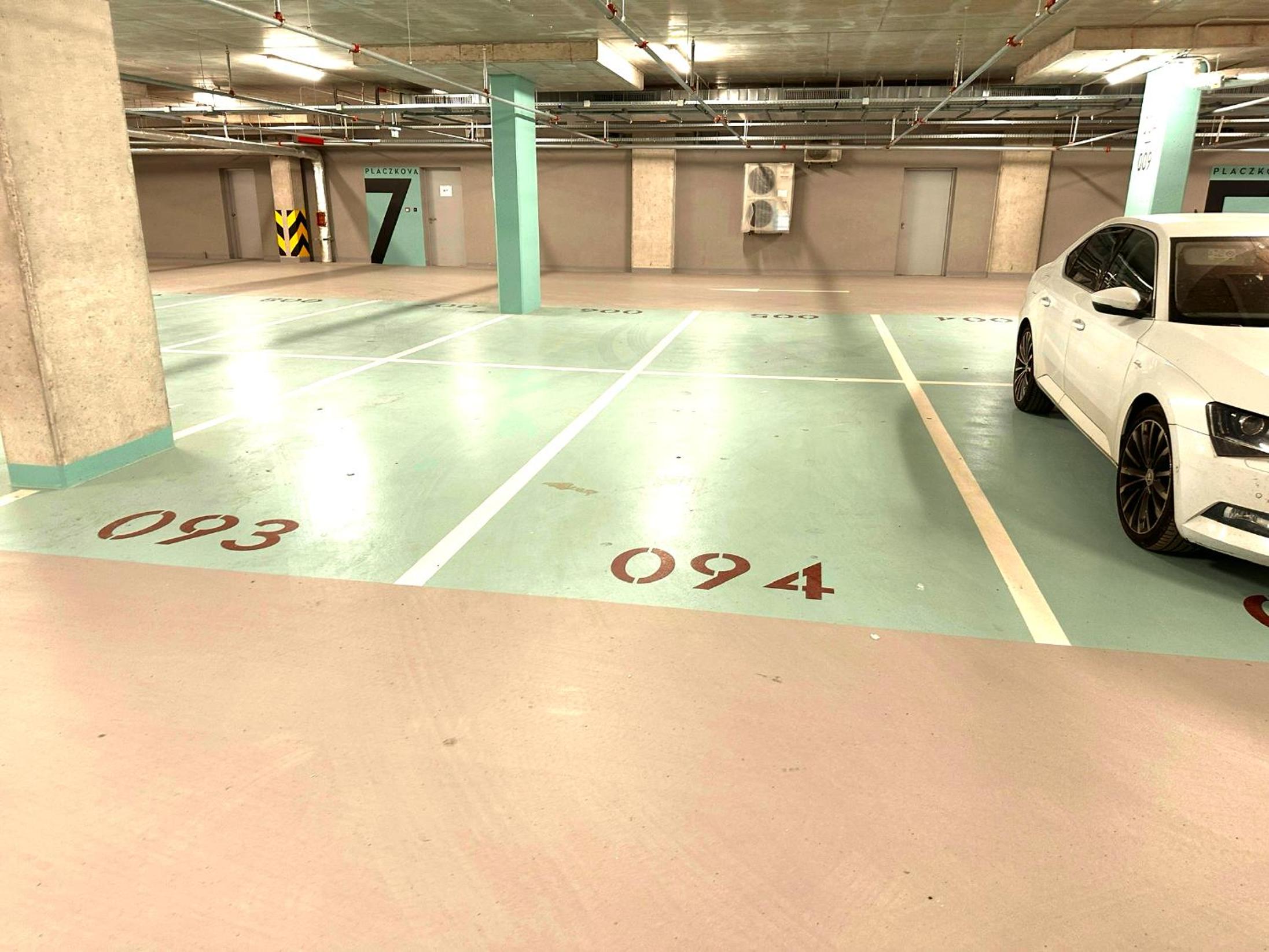 DH Vankovka Design 1kk Apartment - 1 min Vankovka, BUS, Train - Netflix, SmartTV, Free Nespresso, Free Parking