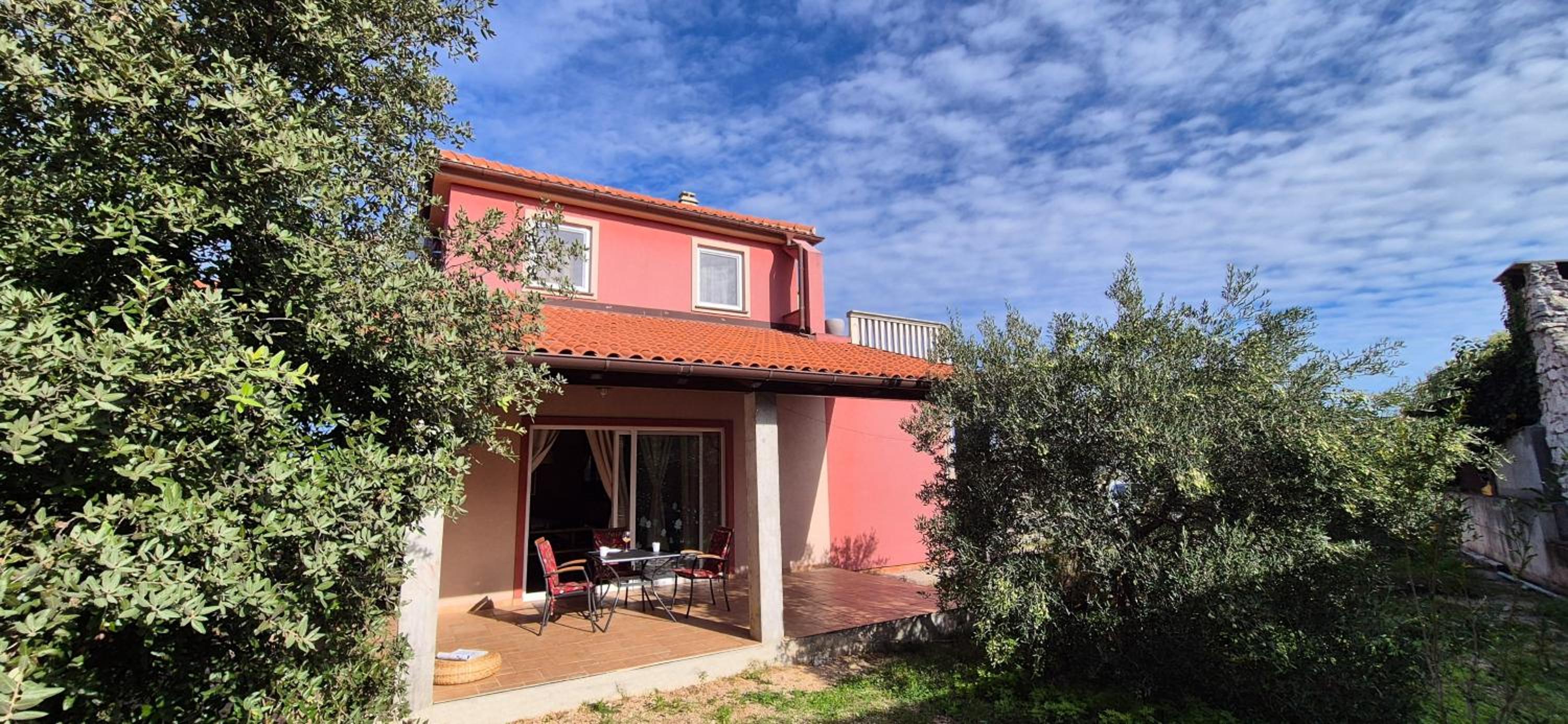 Villa Tamaris hidden gem near beach view 2