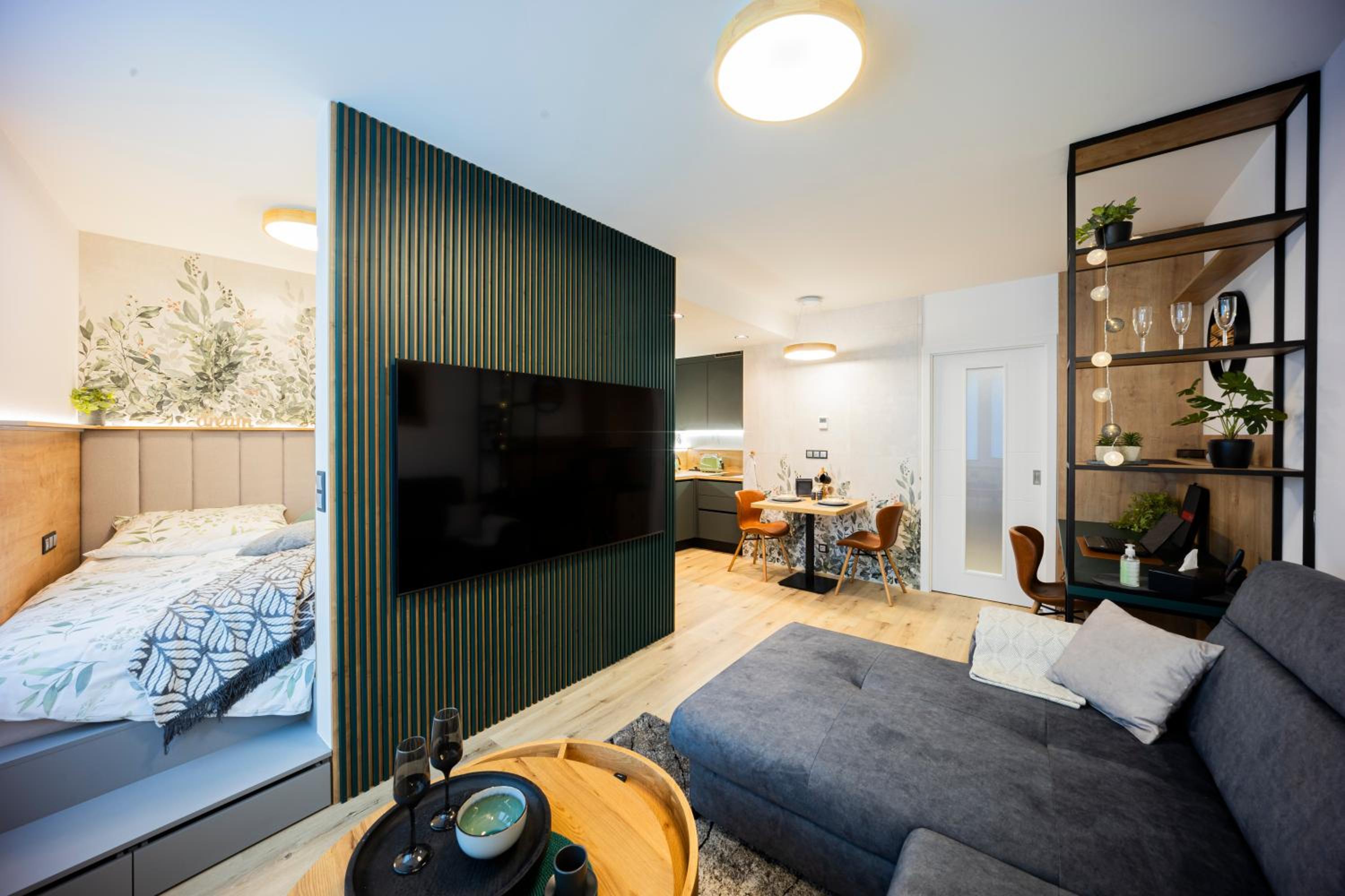 DH Vankovka Design 1kk Apartment - 1 min Vankovka, BUS, Train - Netflix, SmartTV, Free Nespresso, Free Parking