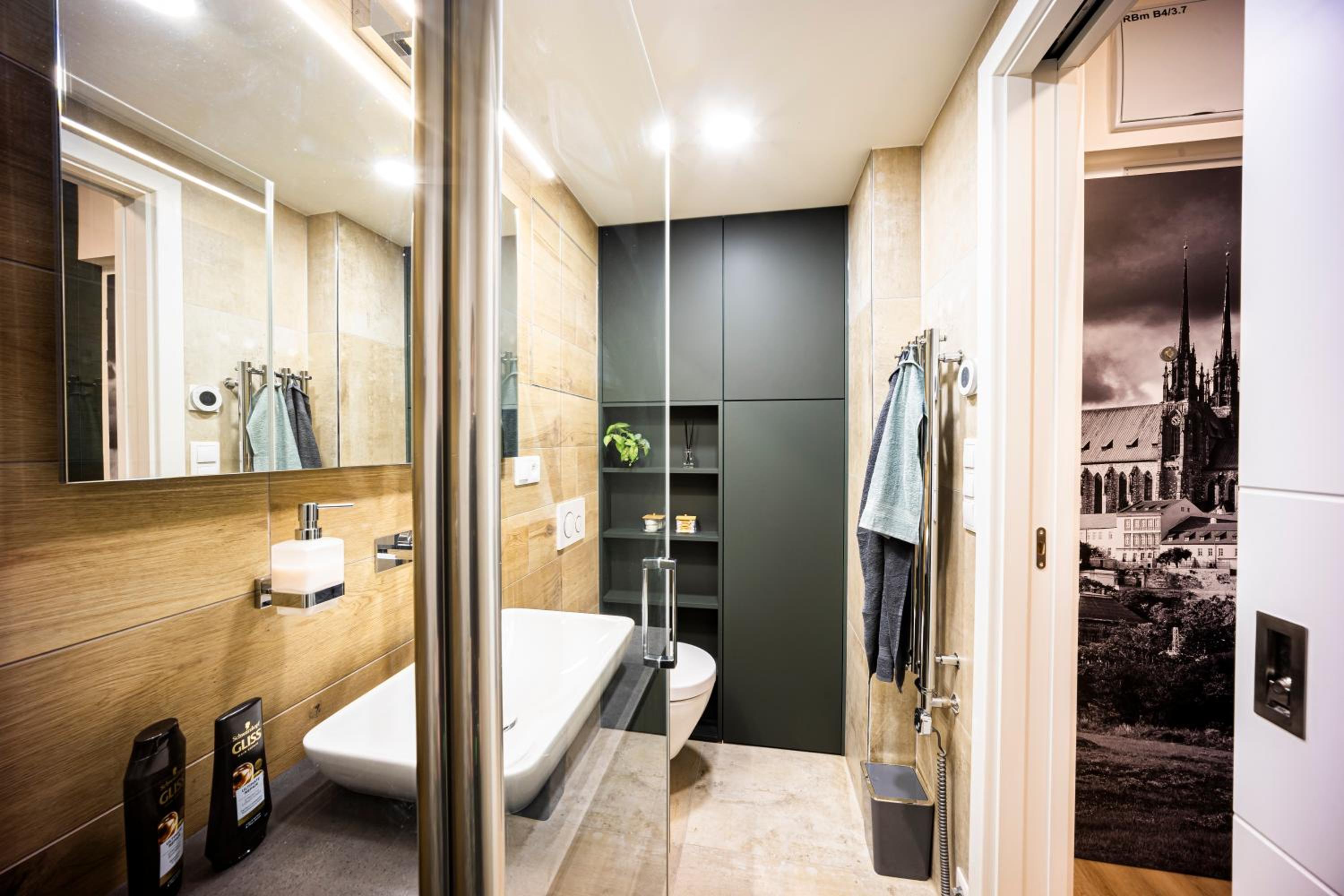 DH Vankovka Design 1kk Apartment - 1 min Vankovka, BUS, Train - Netflix, SmartTV, Free Nespresso, Free Parking