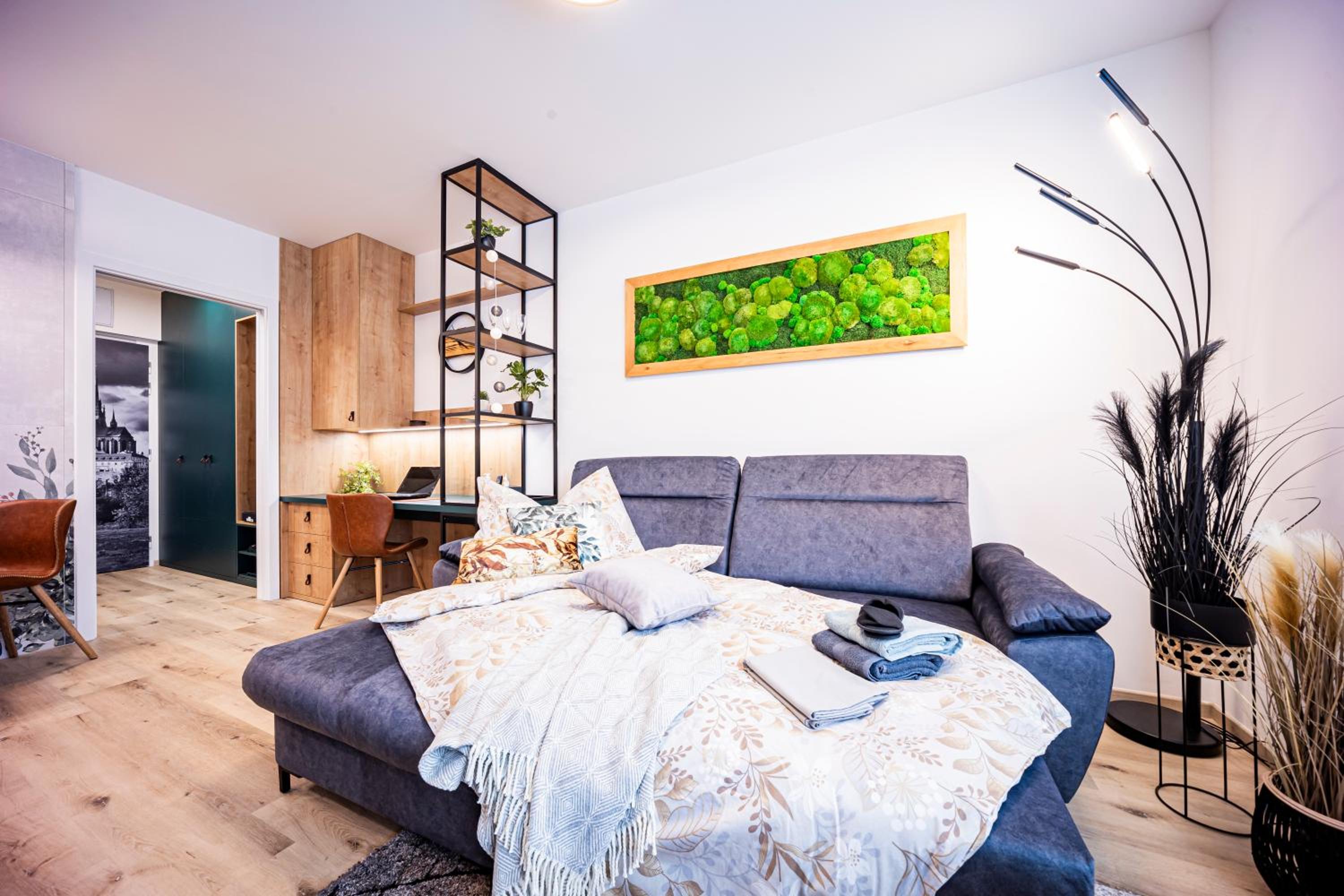 DH Vankovka Design 1kk Apartment - 1 min Vankovka, BUS, Train - Netflix, SmartTV, Free Nespresso, Free Parking