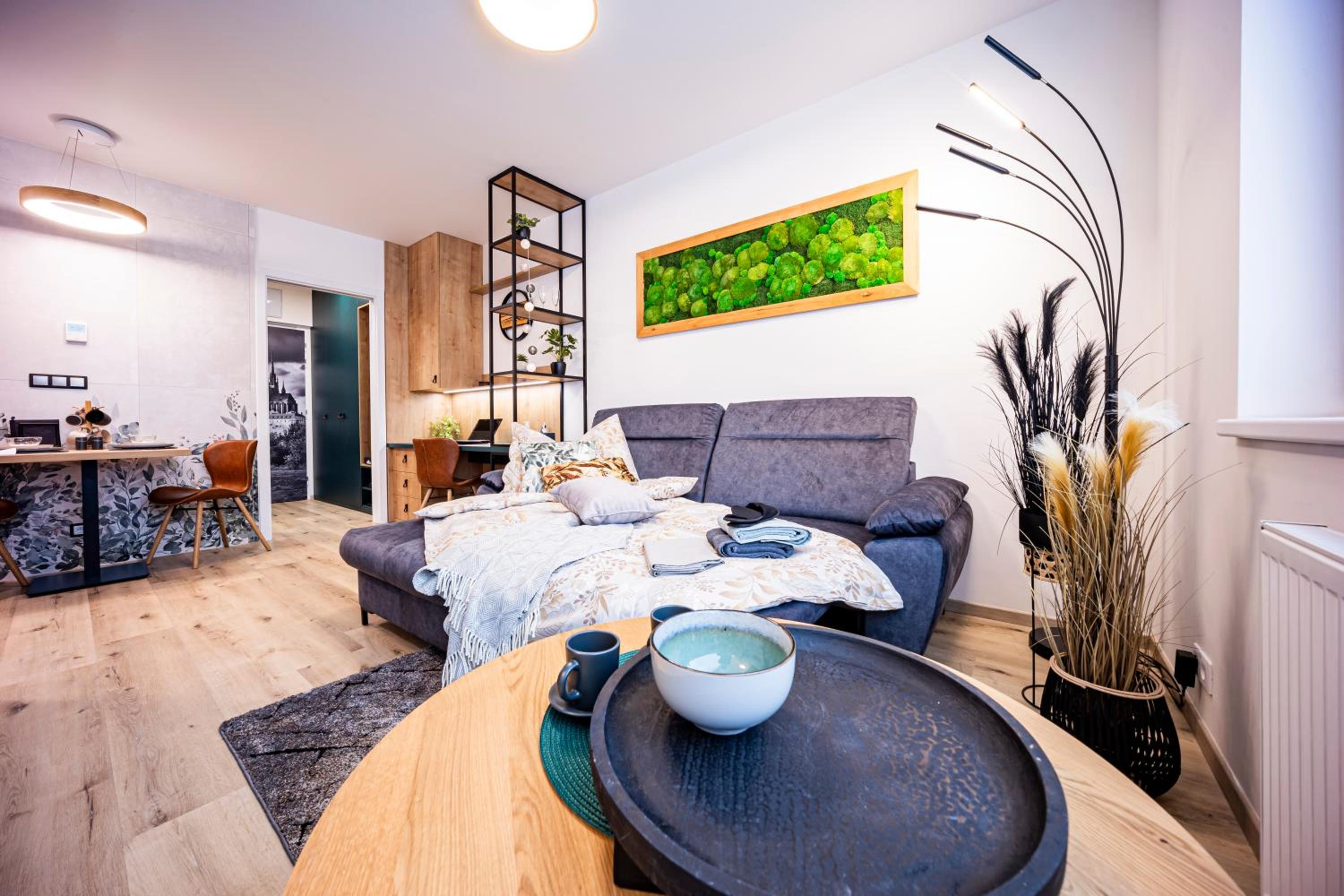 DH Vankovka Design 1kk Apartment - 1 min Vankovka, BUS, Train - Netflix, SmartTV, Free Nespresso, Free Parking