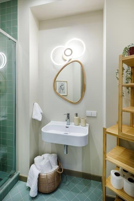 City Retreat Design Apartment