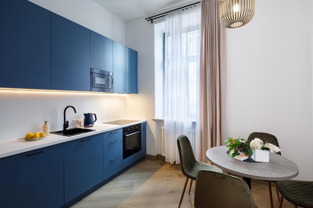 City Retreat Design Apartment