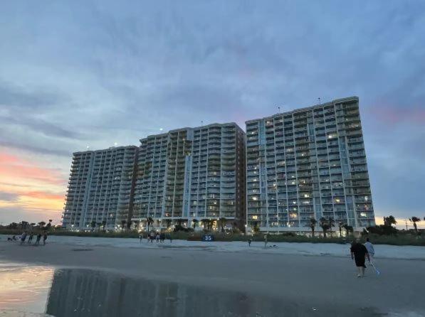 Hotel Baywatch Resort - 702 By Redawning