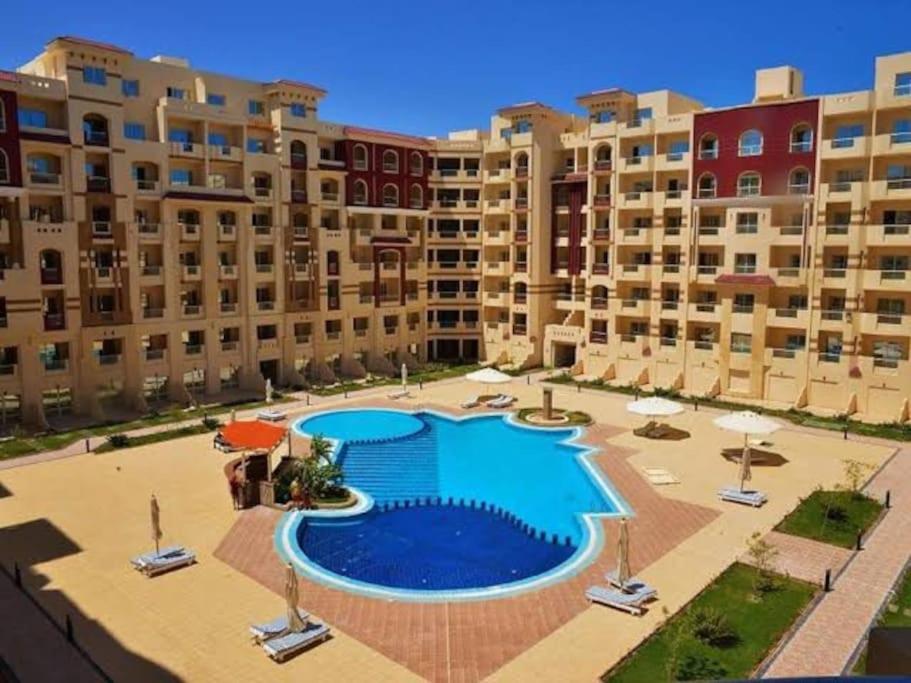 Lovely one bed room with a nice sea and city view view 3