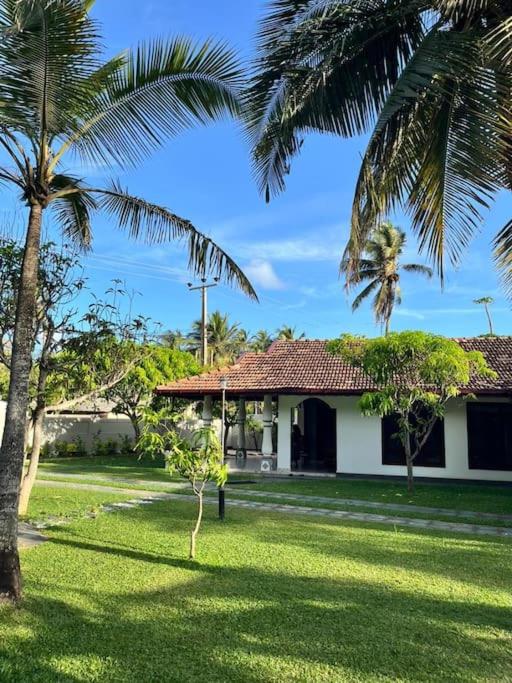 Dona's Villa Coastal House in Pamunugama