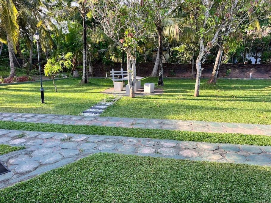 Dona's Villa Coastal House in Pamunugama