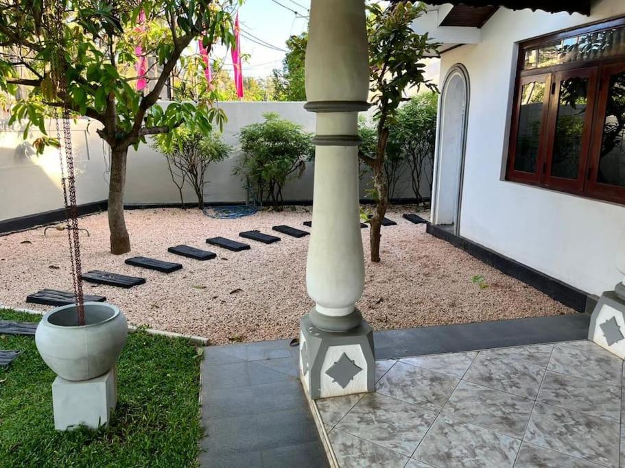 Dona's Villa Coastal House in Pamunugama