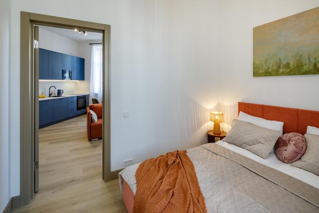 City Retreat Design Apartment